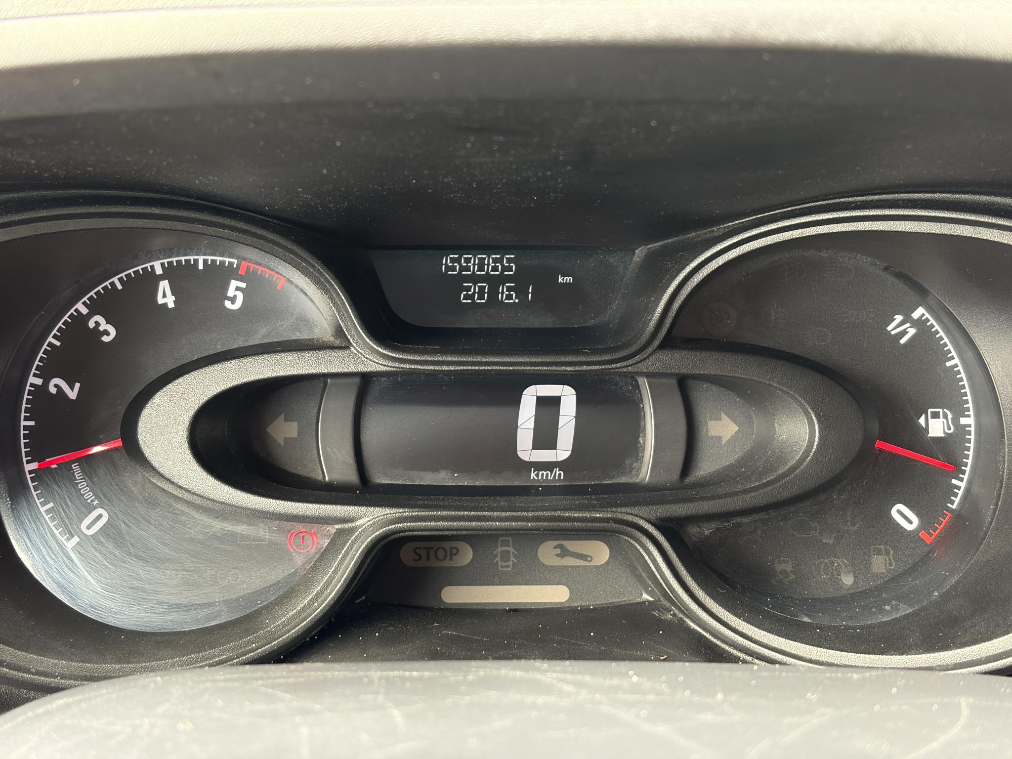 Foto van Opel Vivaro-b