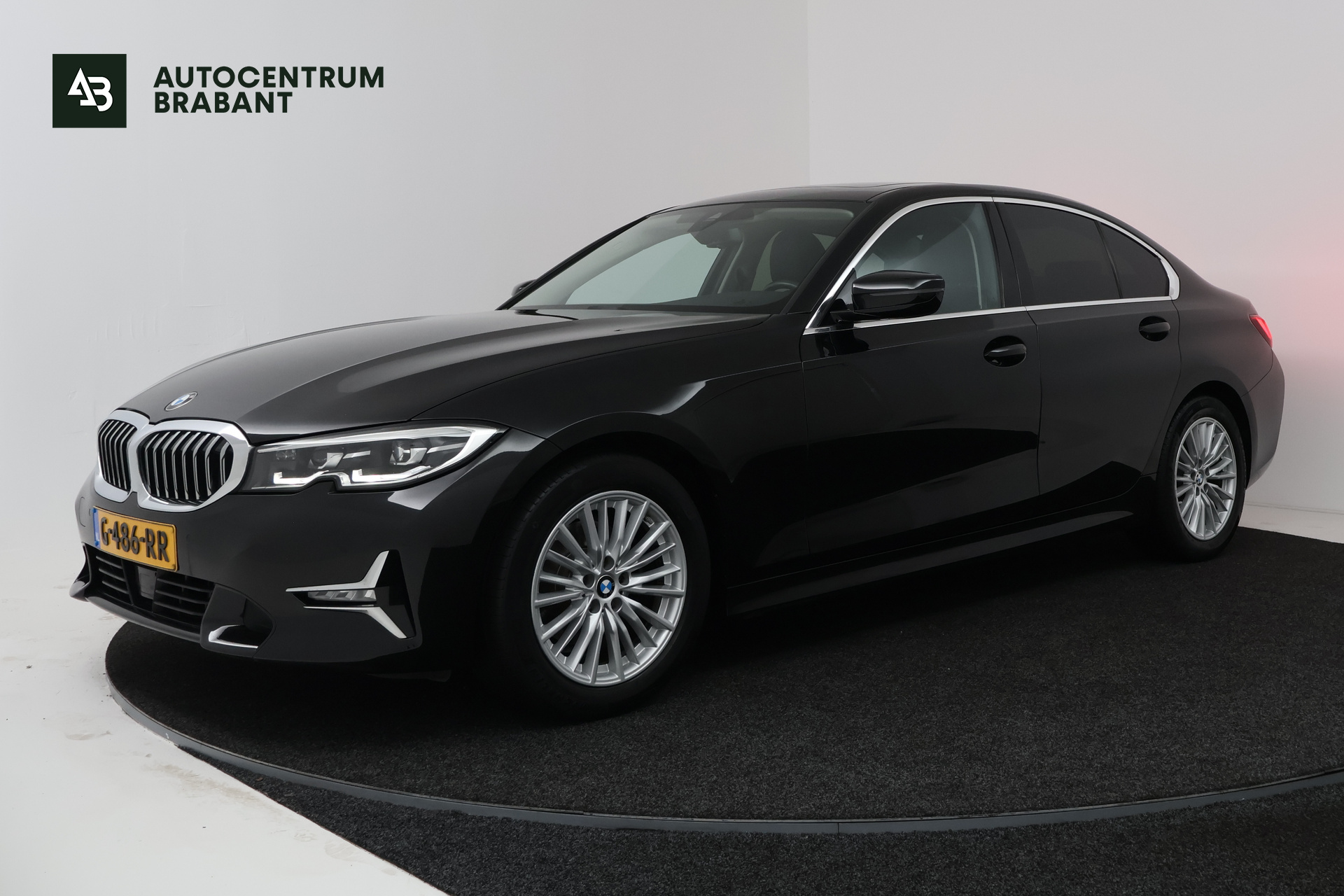 BMW 3 Series 320i High Executive 2019 - voorkant