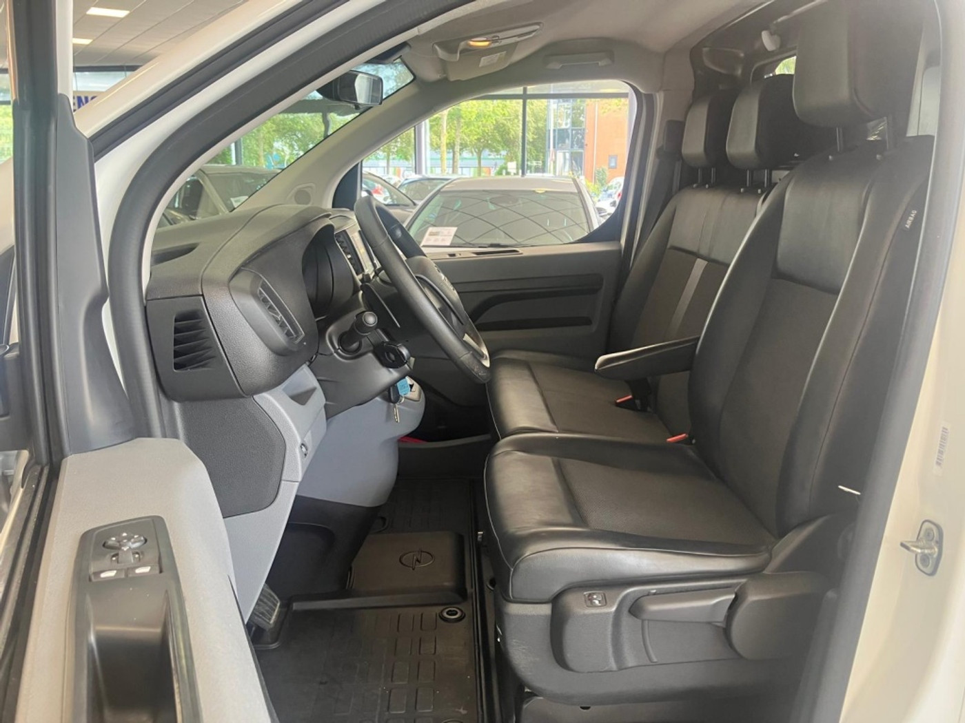 Foto van Opel Vivaro