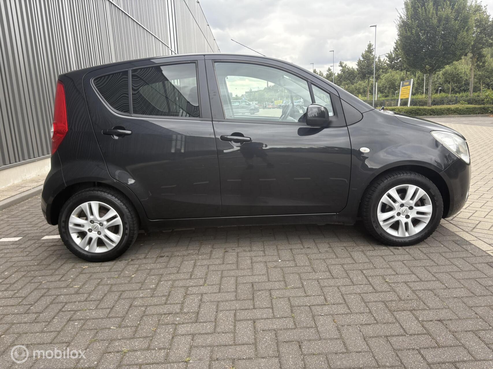 Foto van Opel Agila