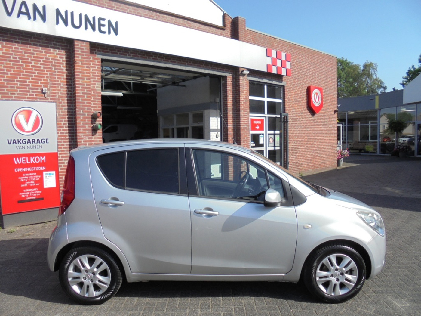 Foto van Opel Agila