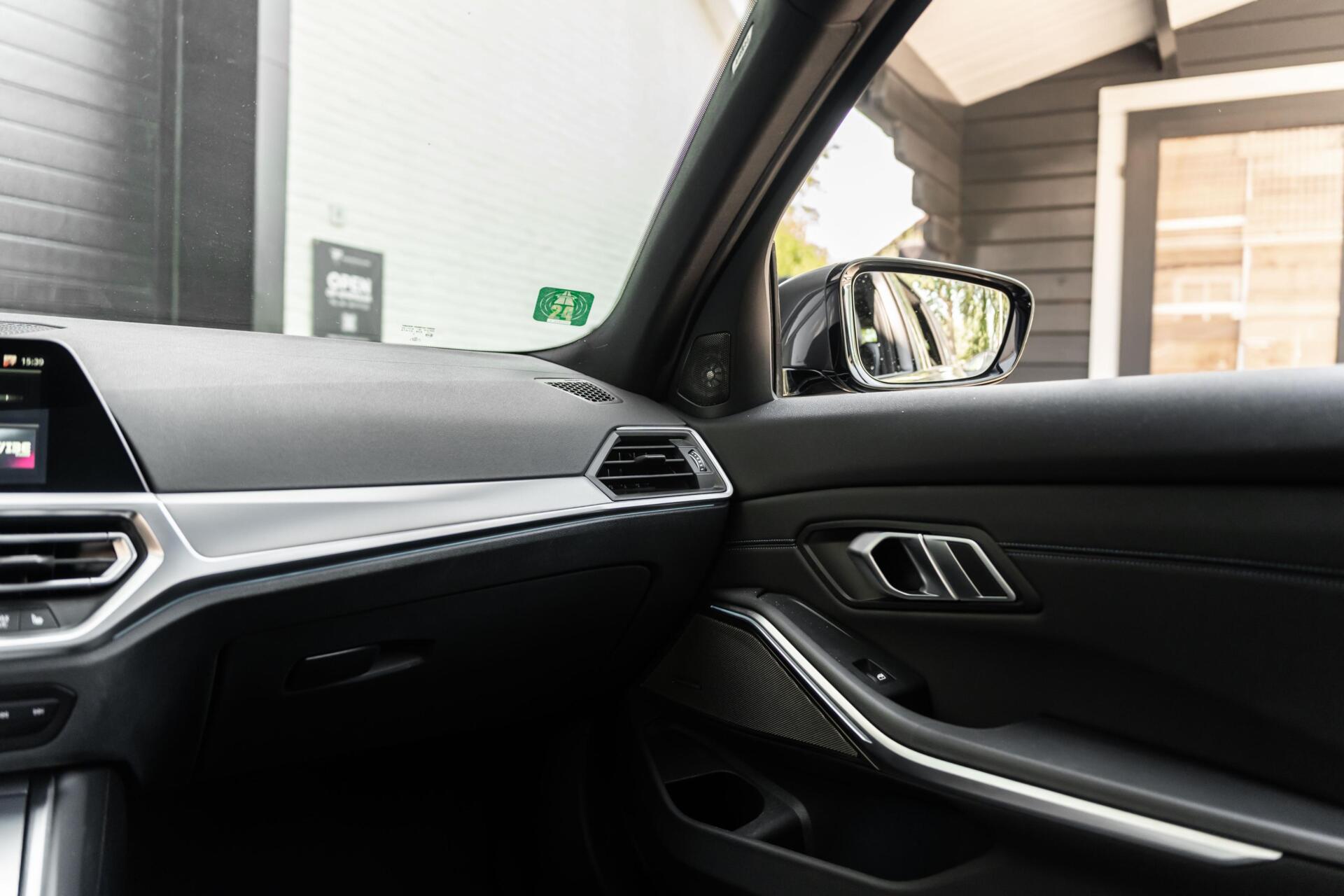 Foto van BMW 330e