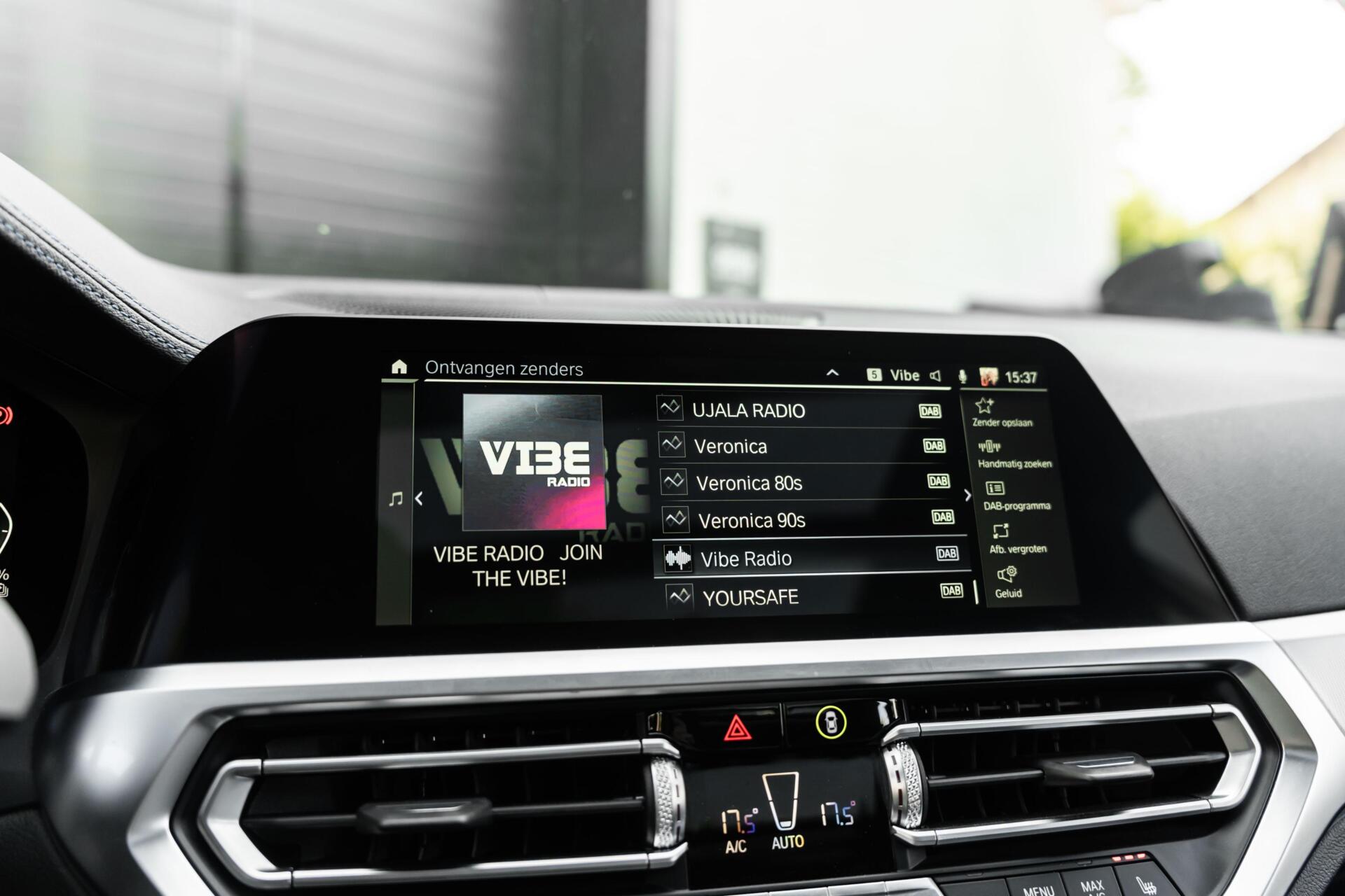 Foto van BMW 330e