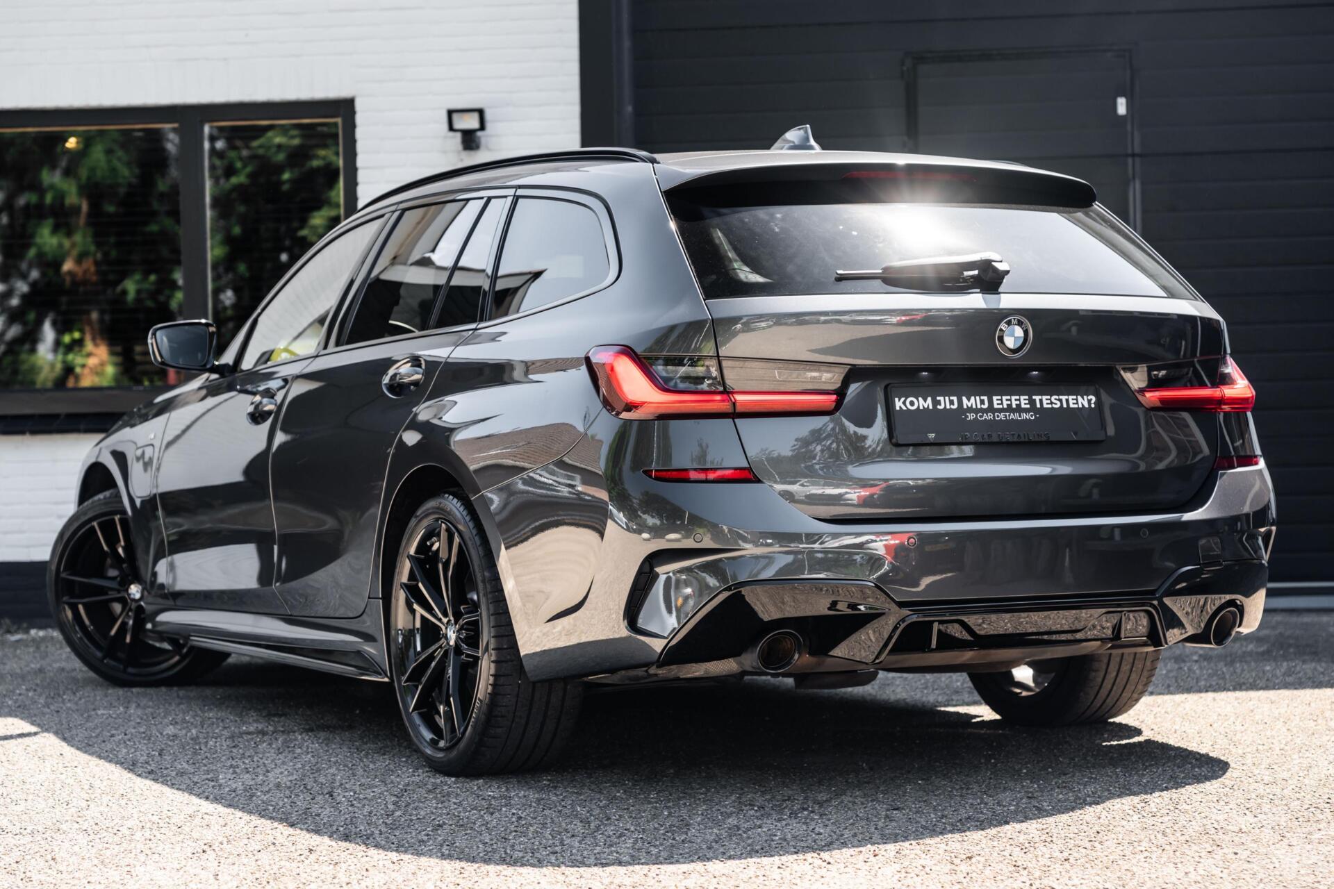 Foto van BMW 330e