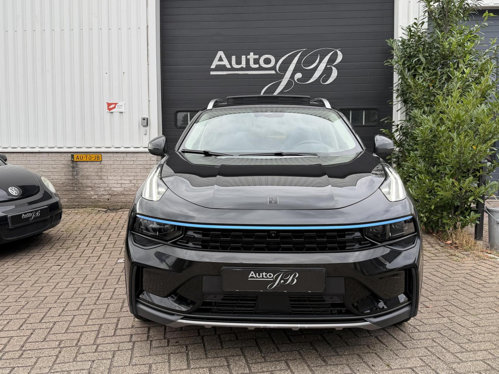 Foto van Lynk&co LYNK & Co 01