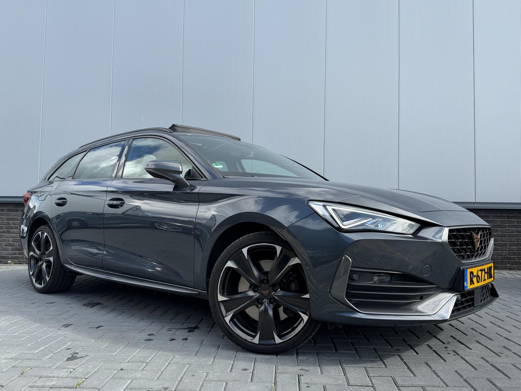 Foto van Seat Cupra Leon Sportstourer