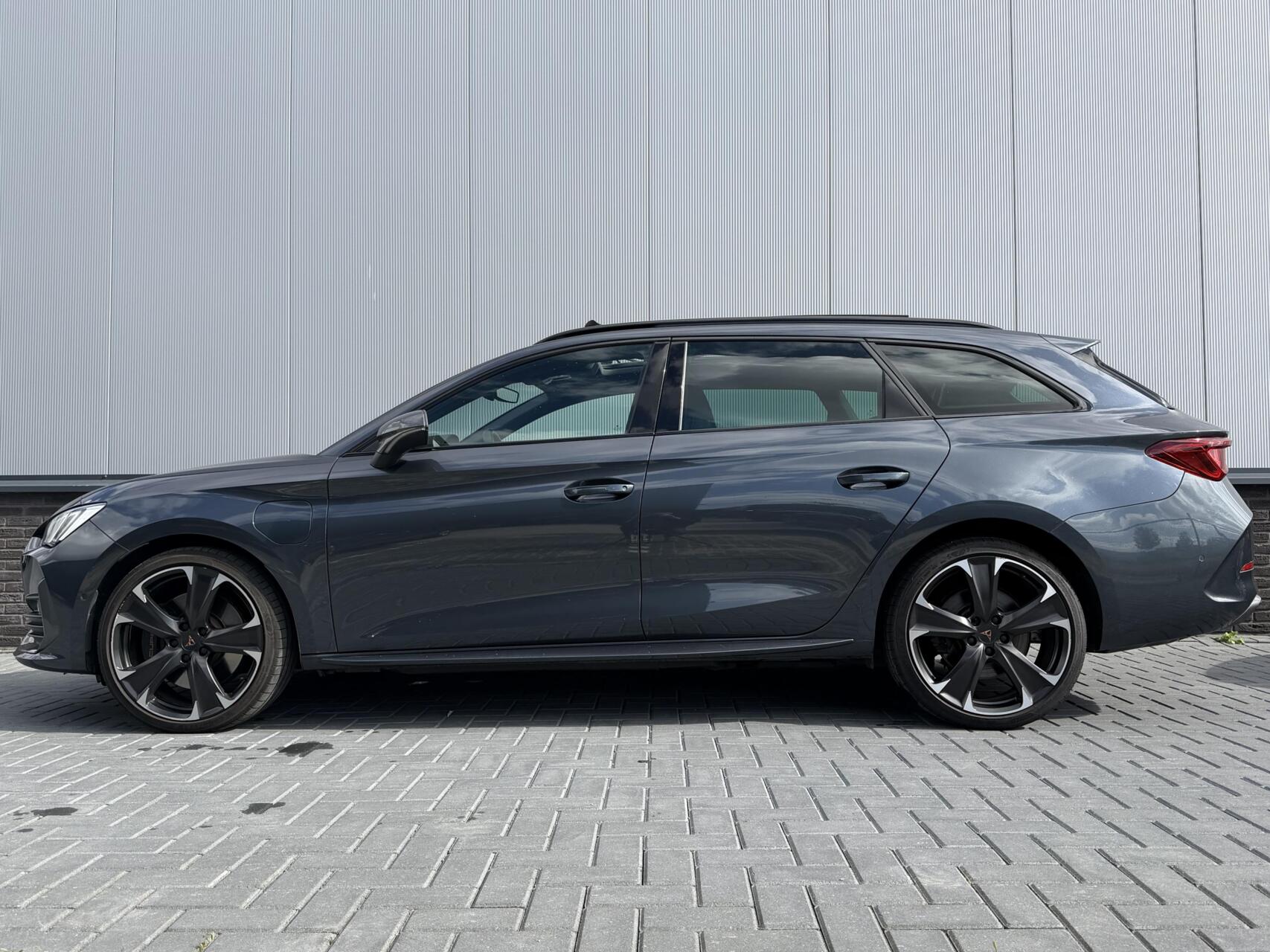 Foto van Seat Cupra Leon Sportstourer