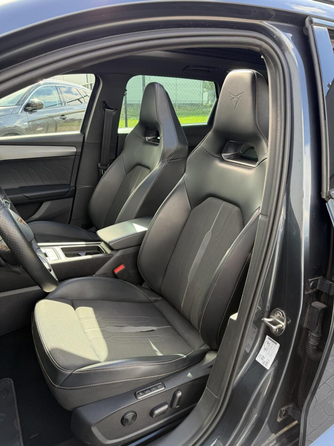 Foto van Seat Cupra Leon Sportstourer