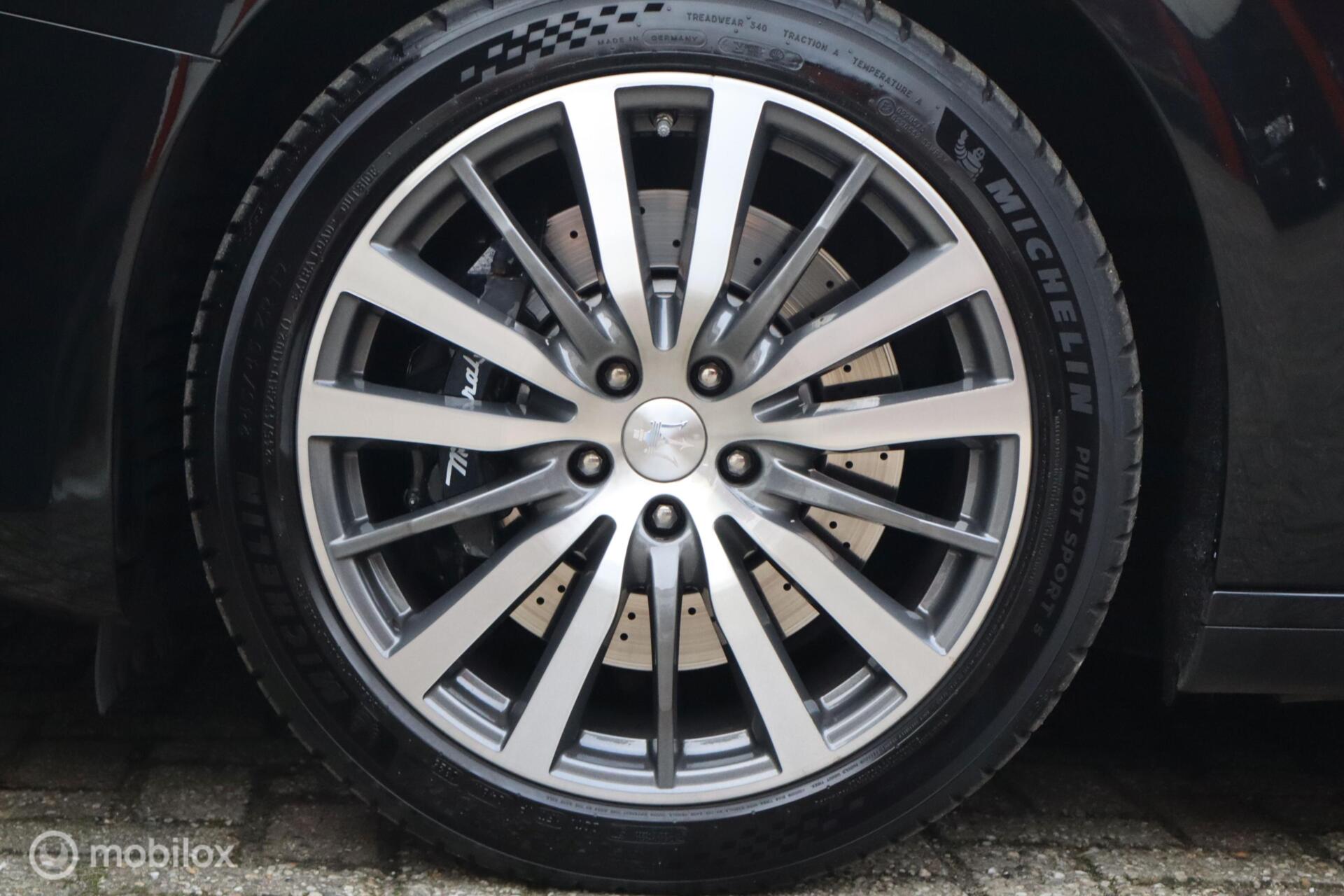 Foto van Maserati Ghibli S Q4