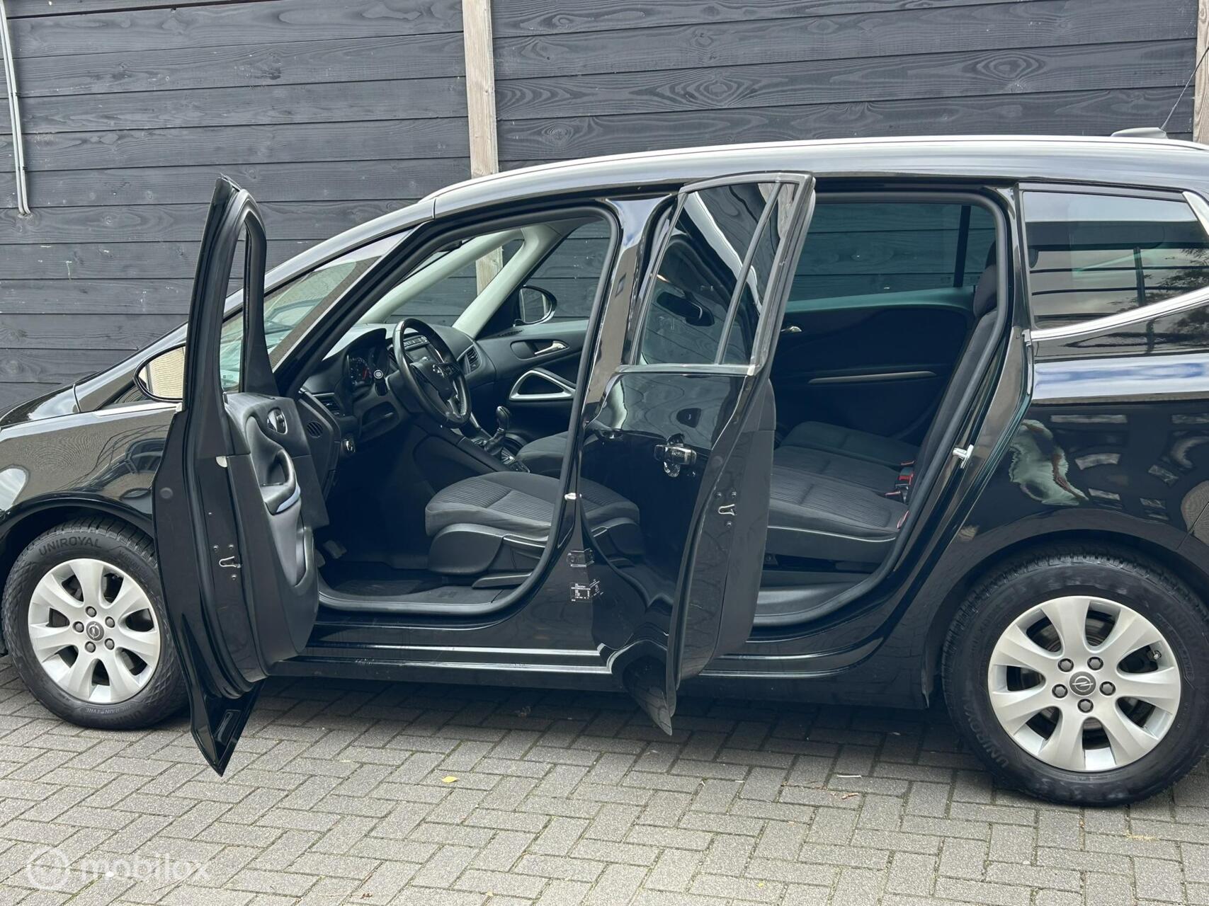 Foto van Opel Zafira Tourer
