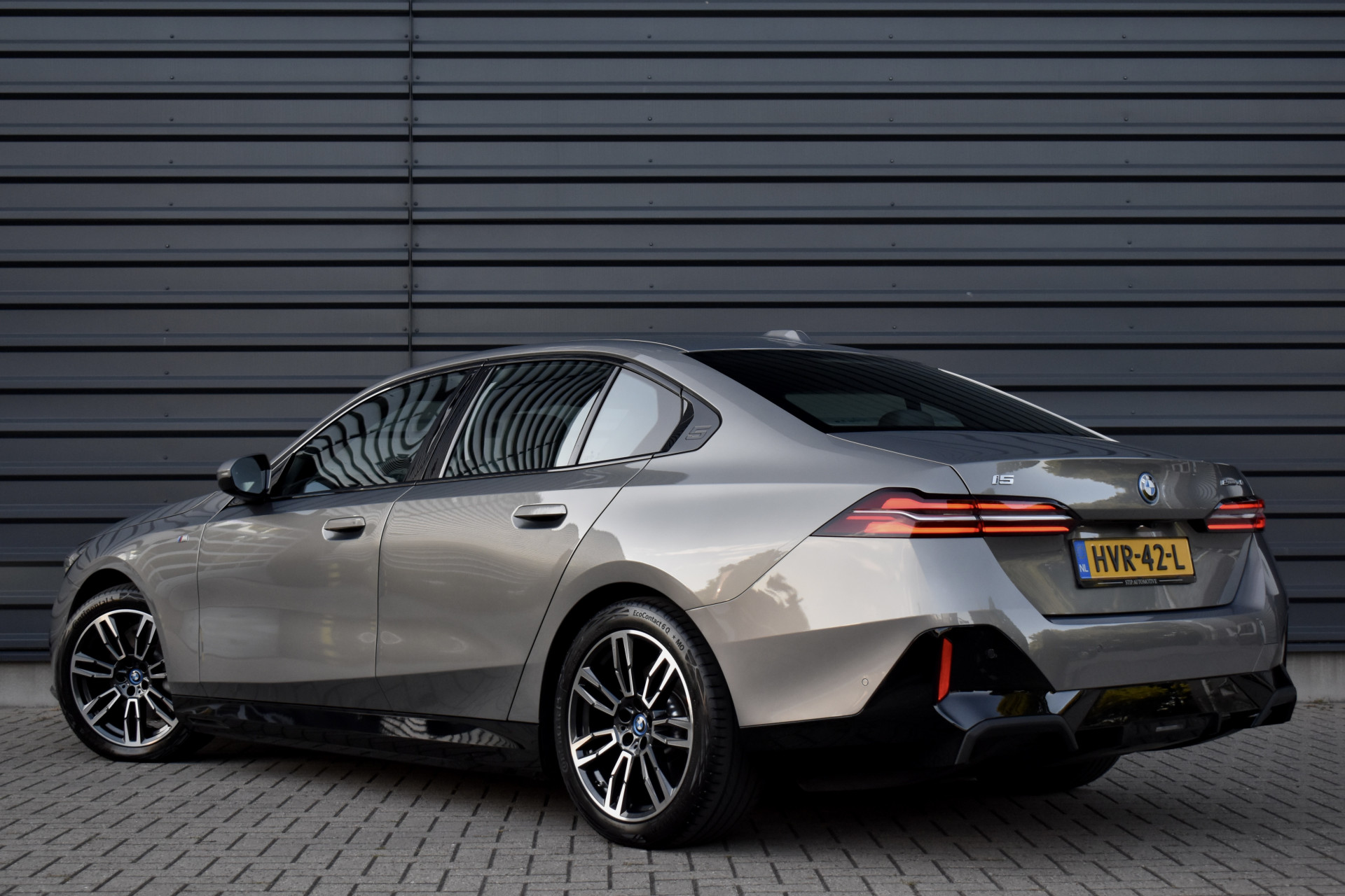 Foto van BMW I5 Edrive40