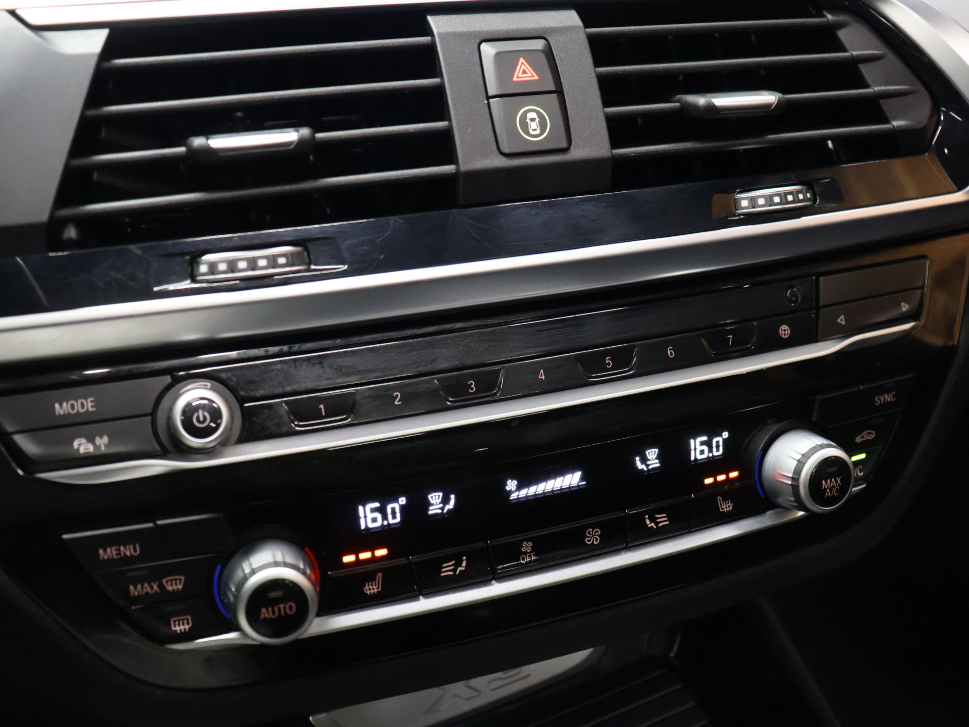 Foto van BMW X3 Xdrive30e