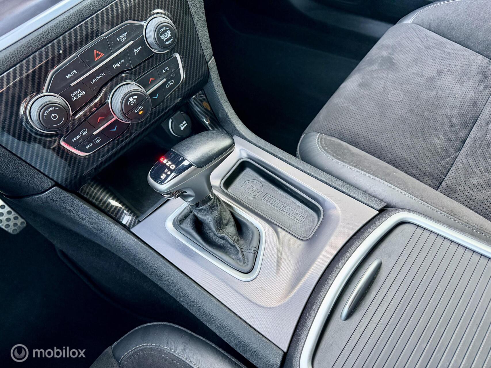 Foto van Dodge Charger Srt8