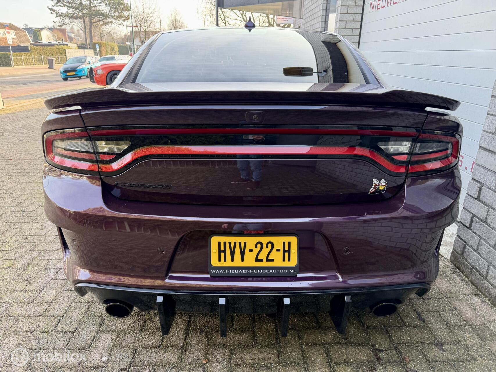 Foto van Dodge Charger Srt8