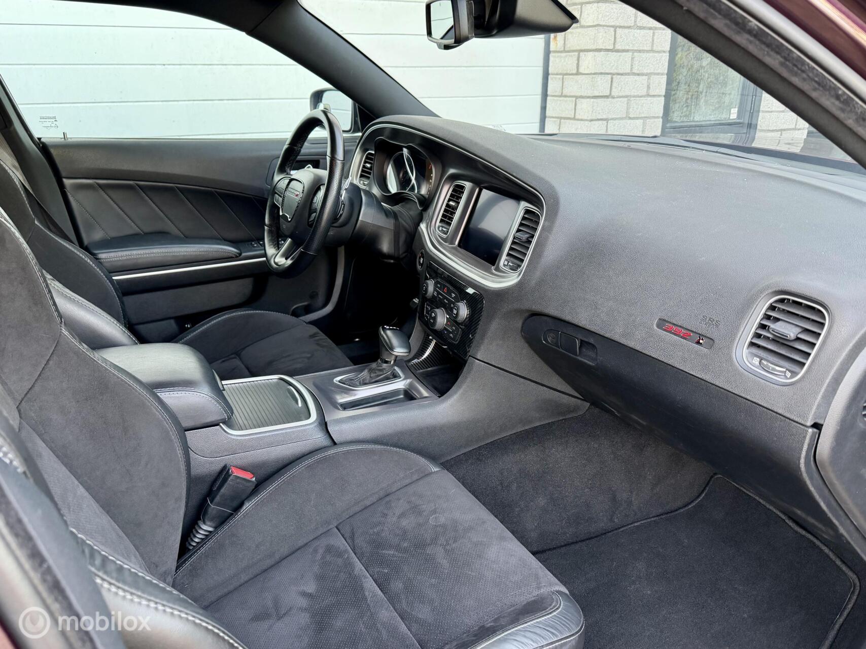 Foto van Dodge Charger Srt8