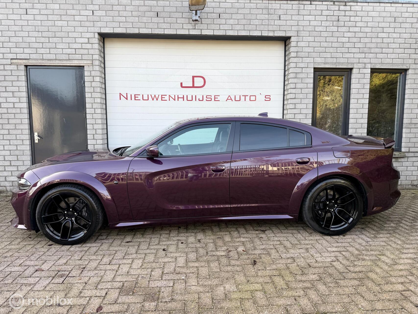 Foto van Dodge Charger Srt8