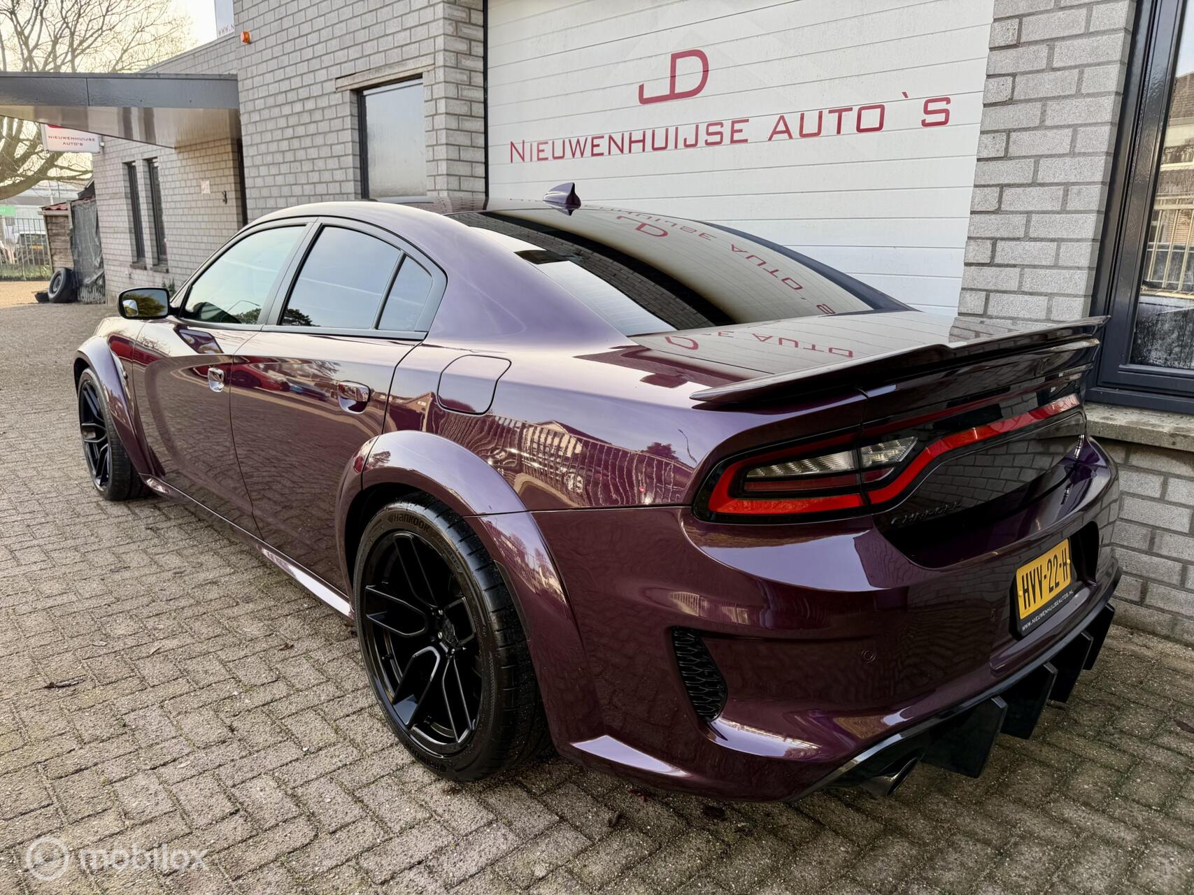 Foto van Dodge Charger Srt8
