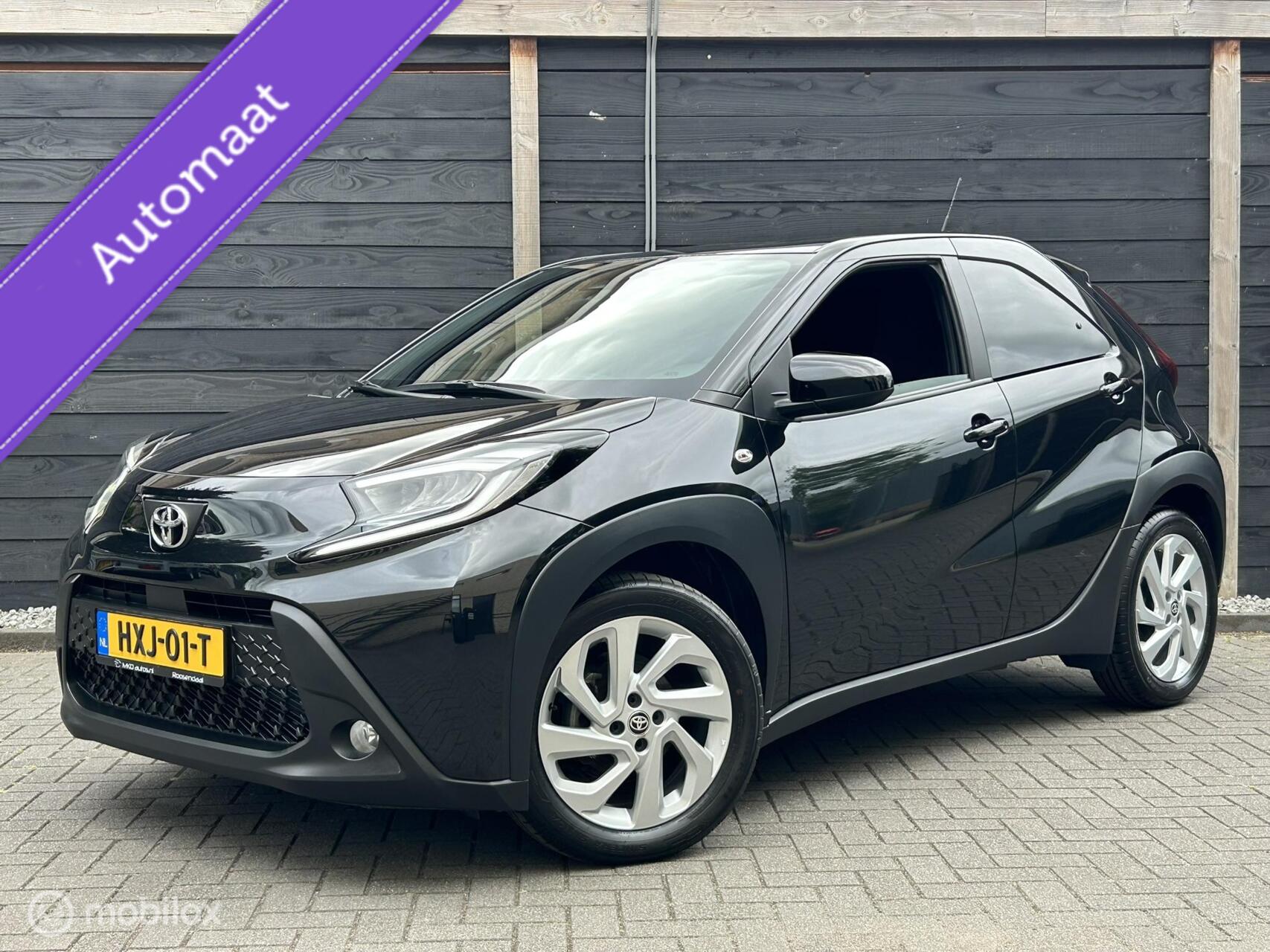Toyota Aygo X 1.0 VVT-i S-CVT Automaat LED verl. / LM / Clima / Carplay / 10.250KM!!! 2024 - voorkant