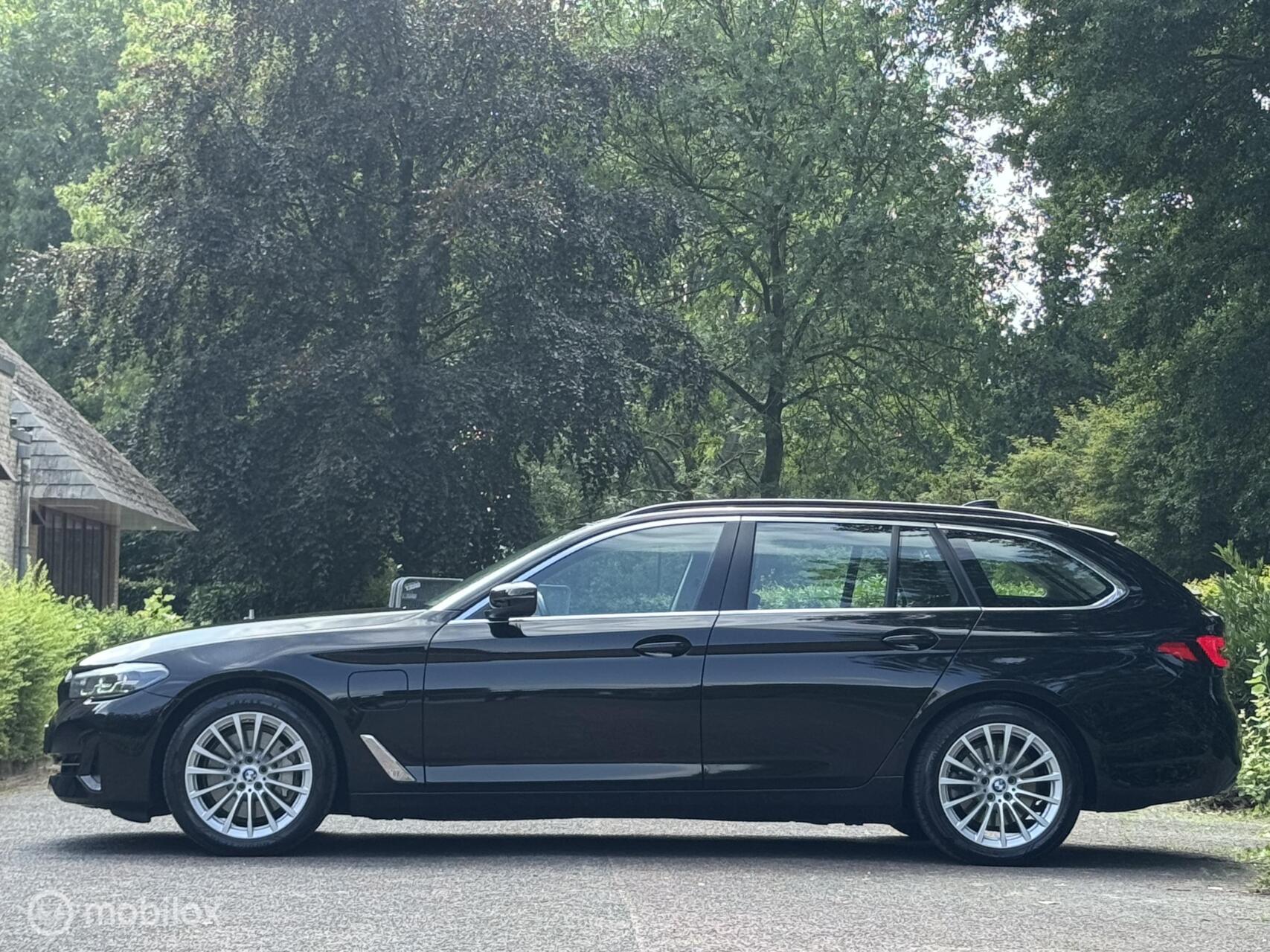 Foto van BMW 530e