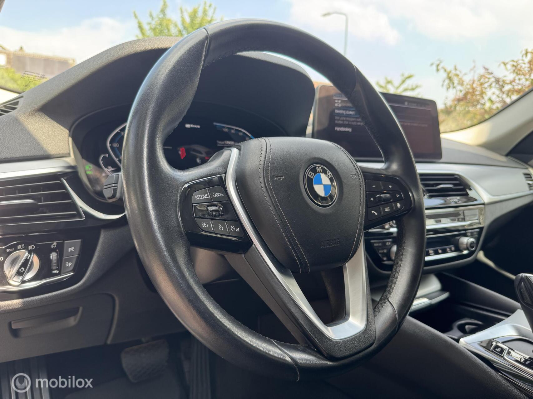 Foto van BMW 530e