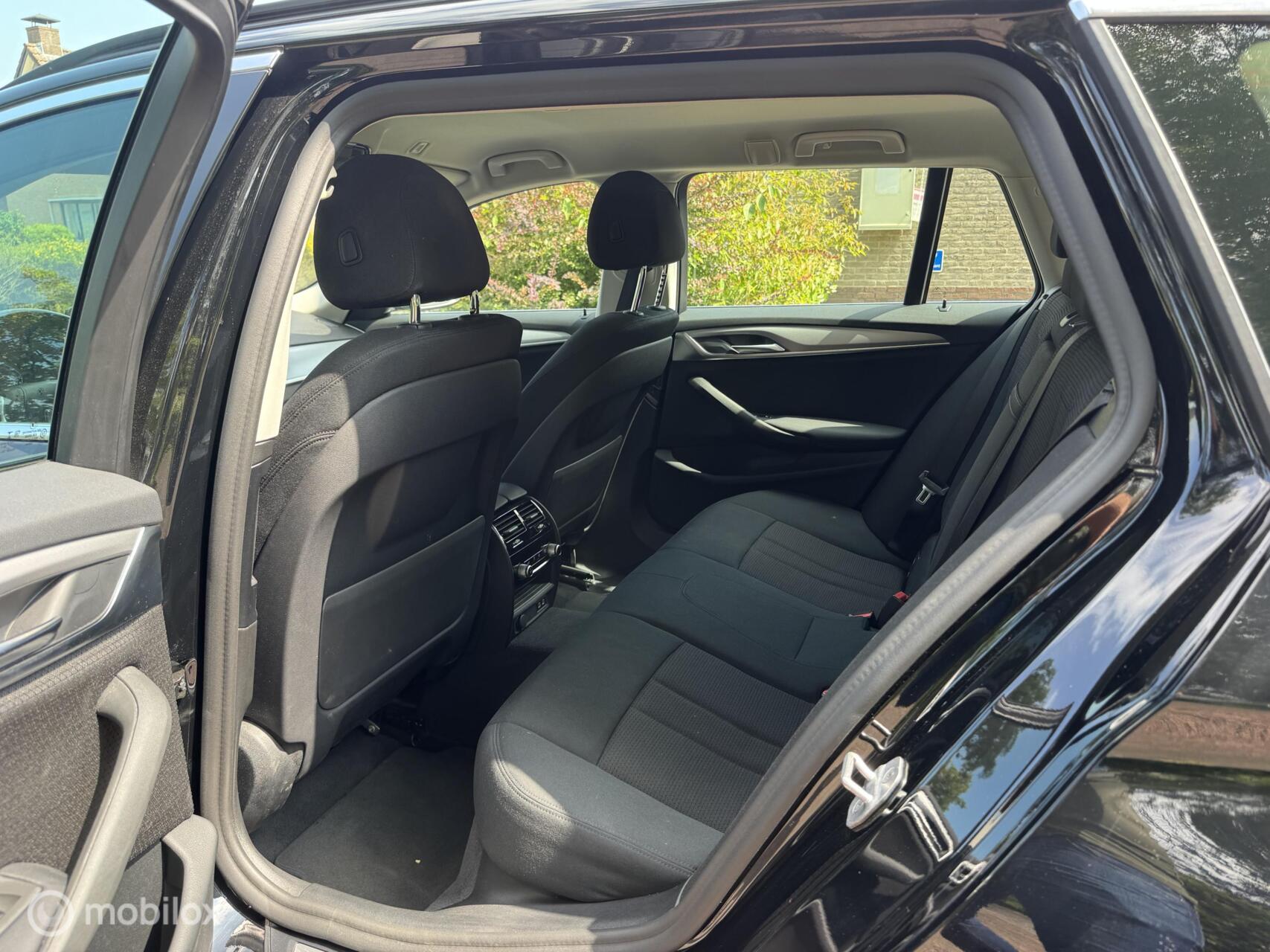 Foto van BMW 530e