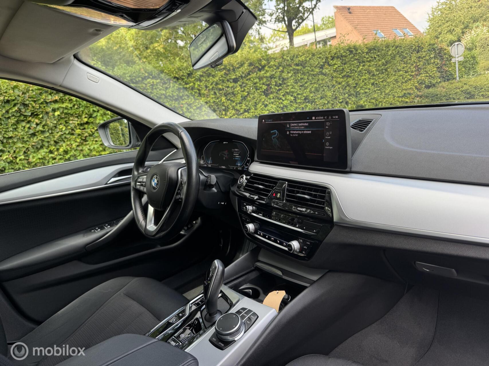 Foto van BMW 530e