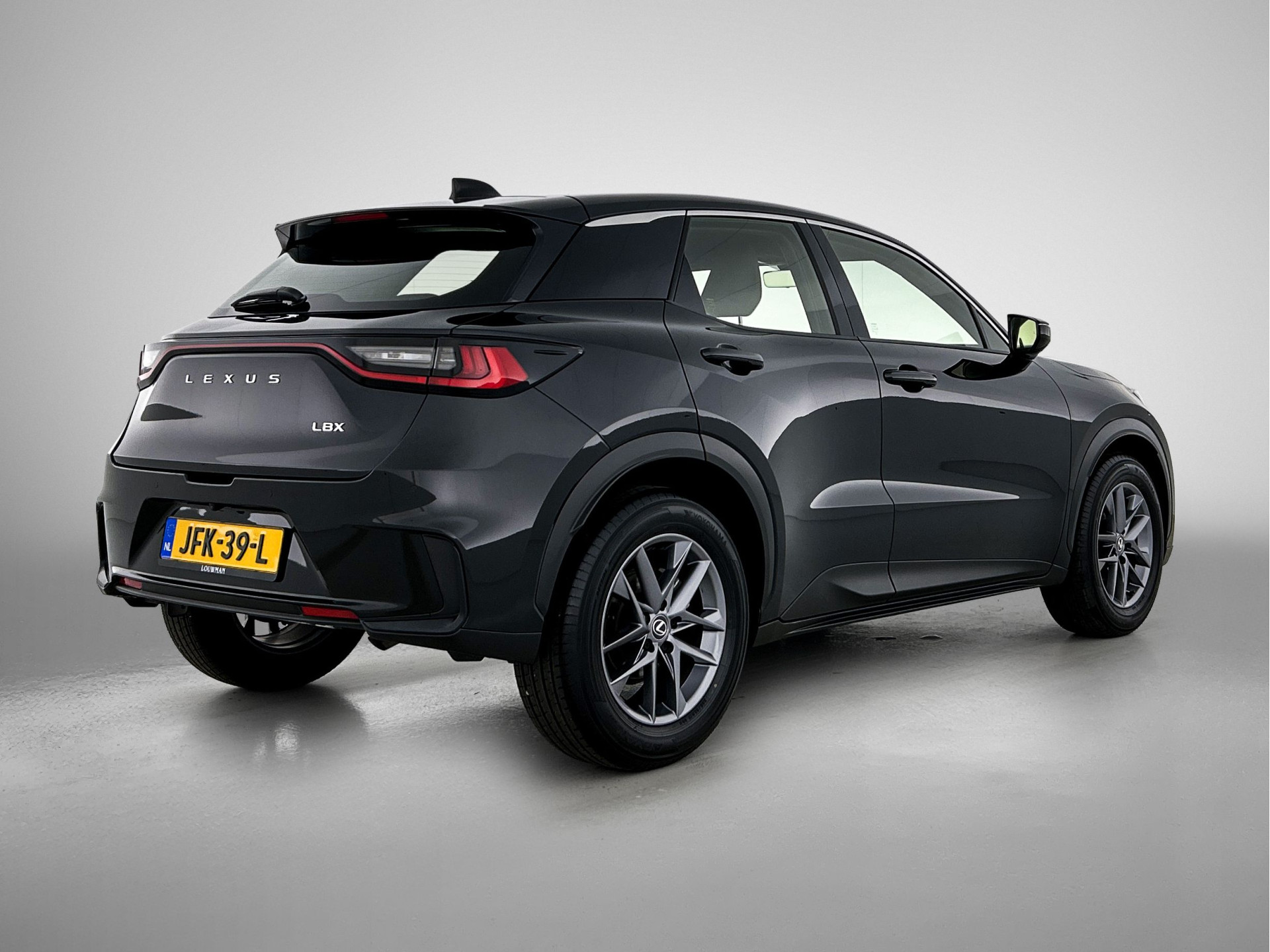 Foto van Lexus Lexus LBX