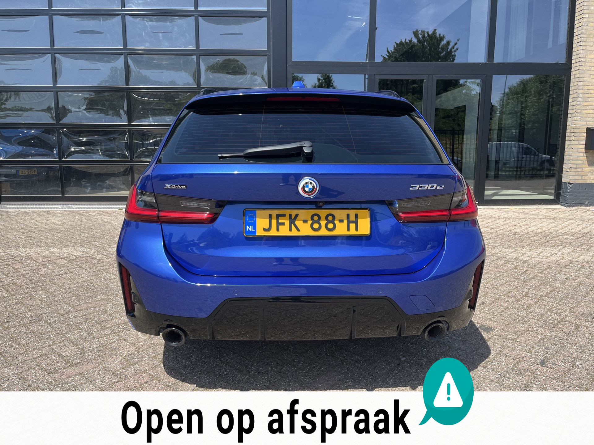 Foto van BMW 330e xDrive