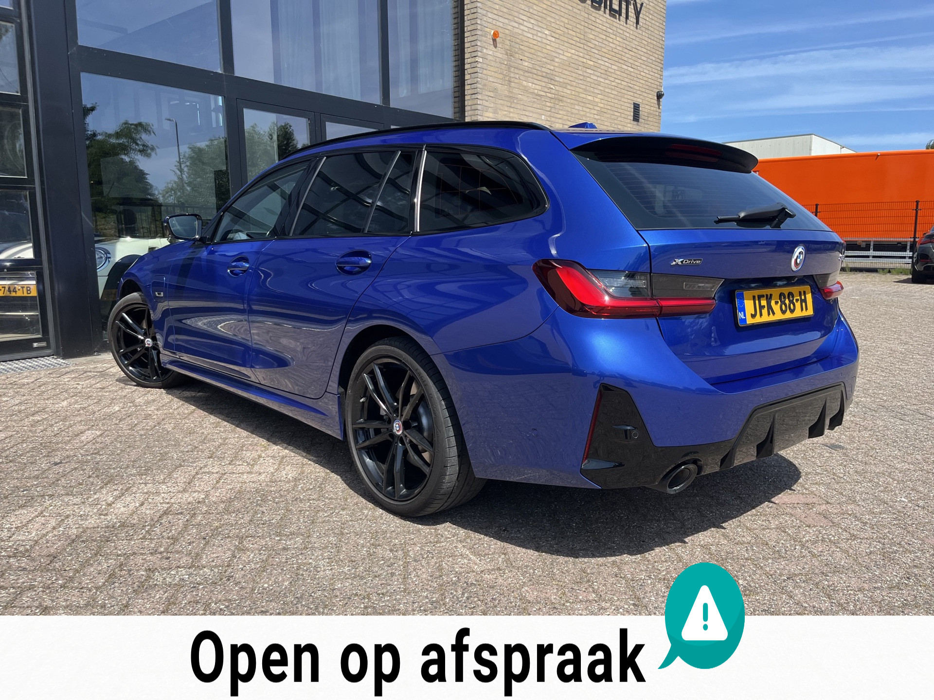 Foto van BMW 330e xDrive