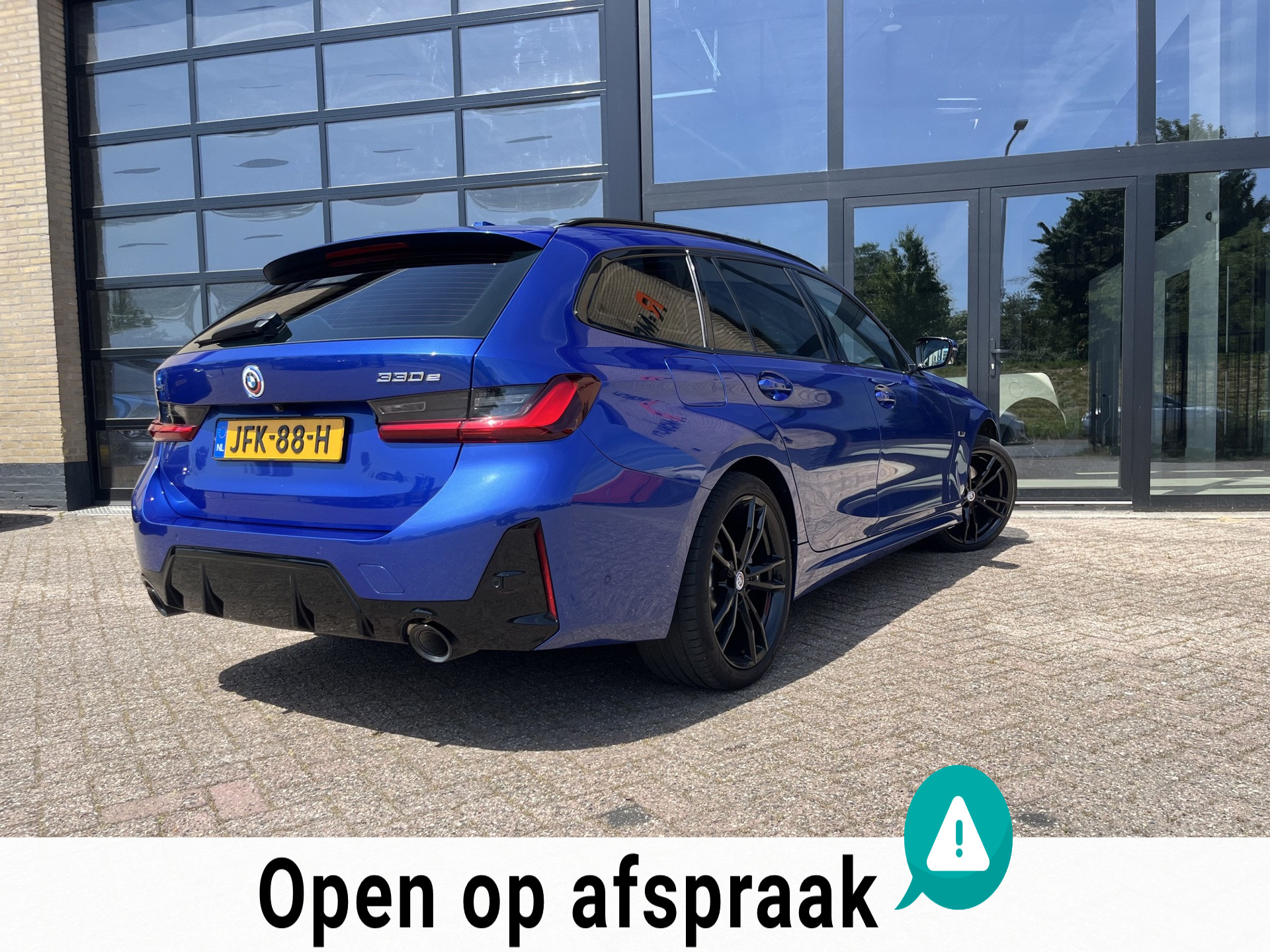 Foto van BMW 330e xDrive