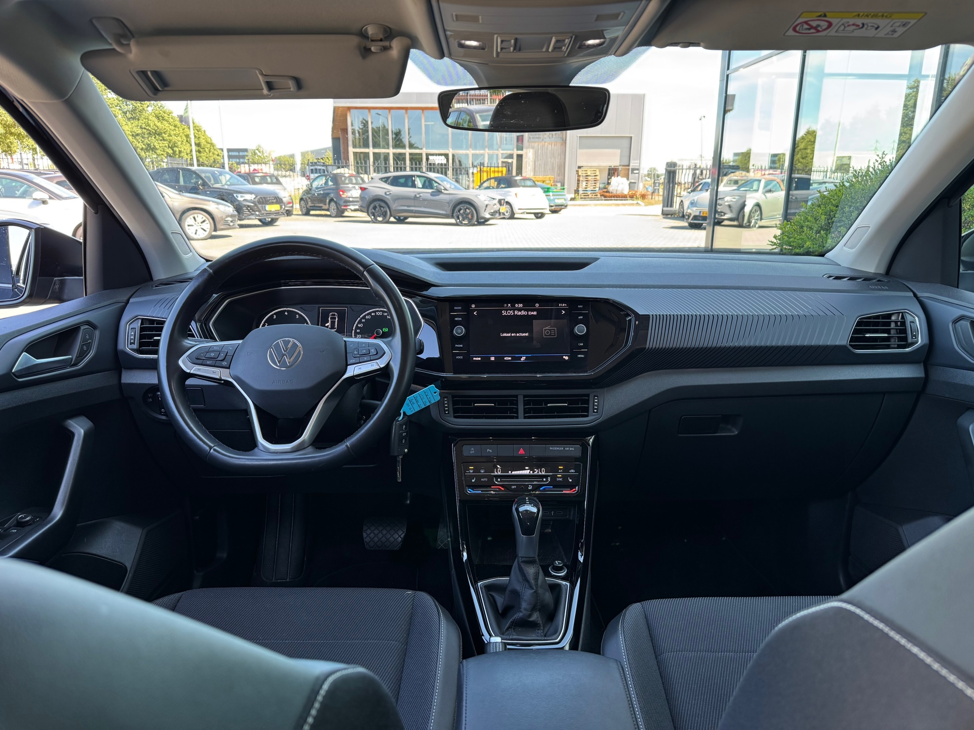 Foto van Volkswagen T-cross