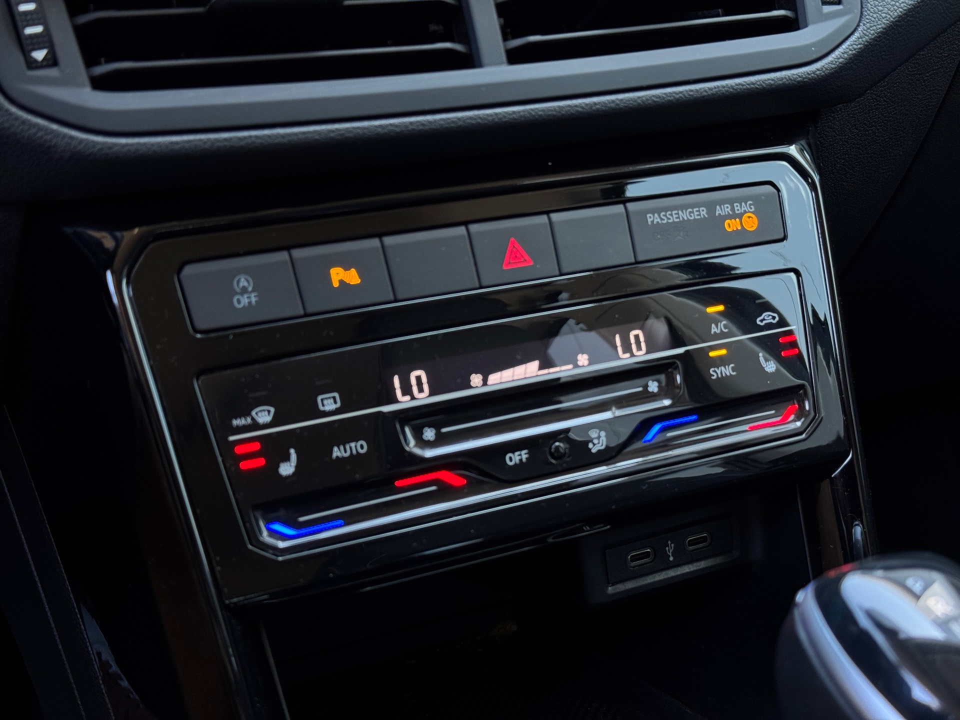 Foto van Volkswagen T-cross