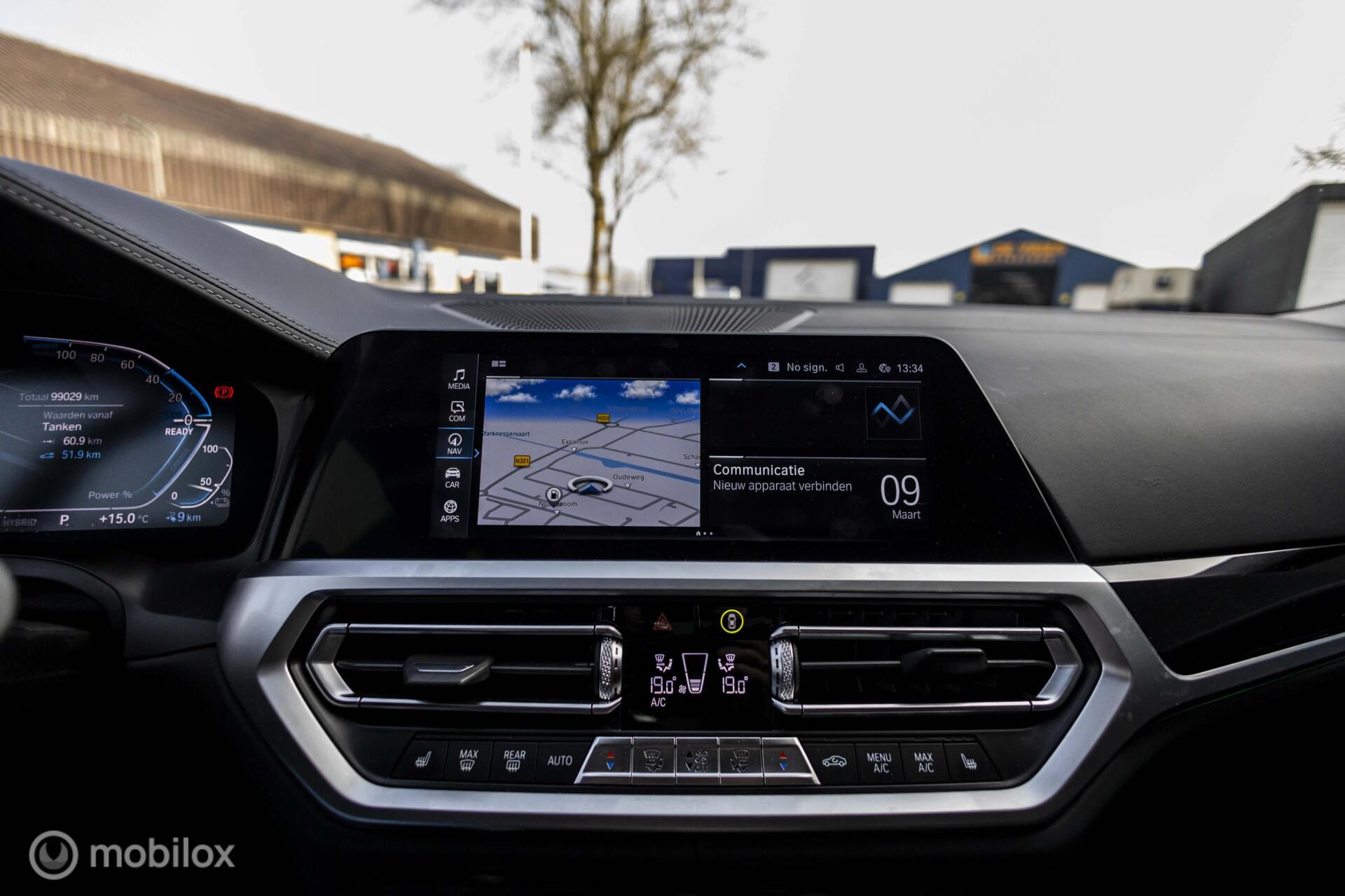 Foto van BMW 330e