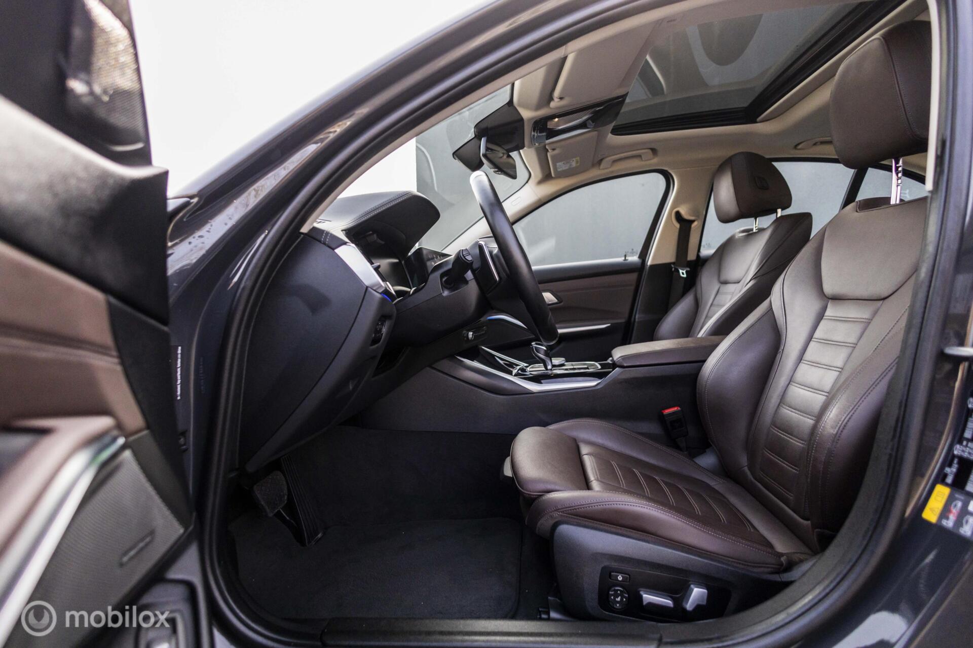 Foto van BMW 330e