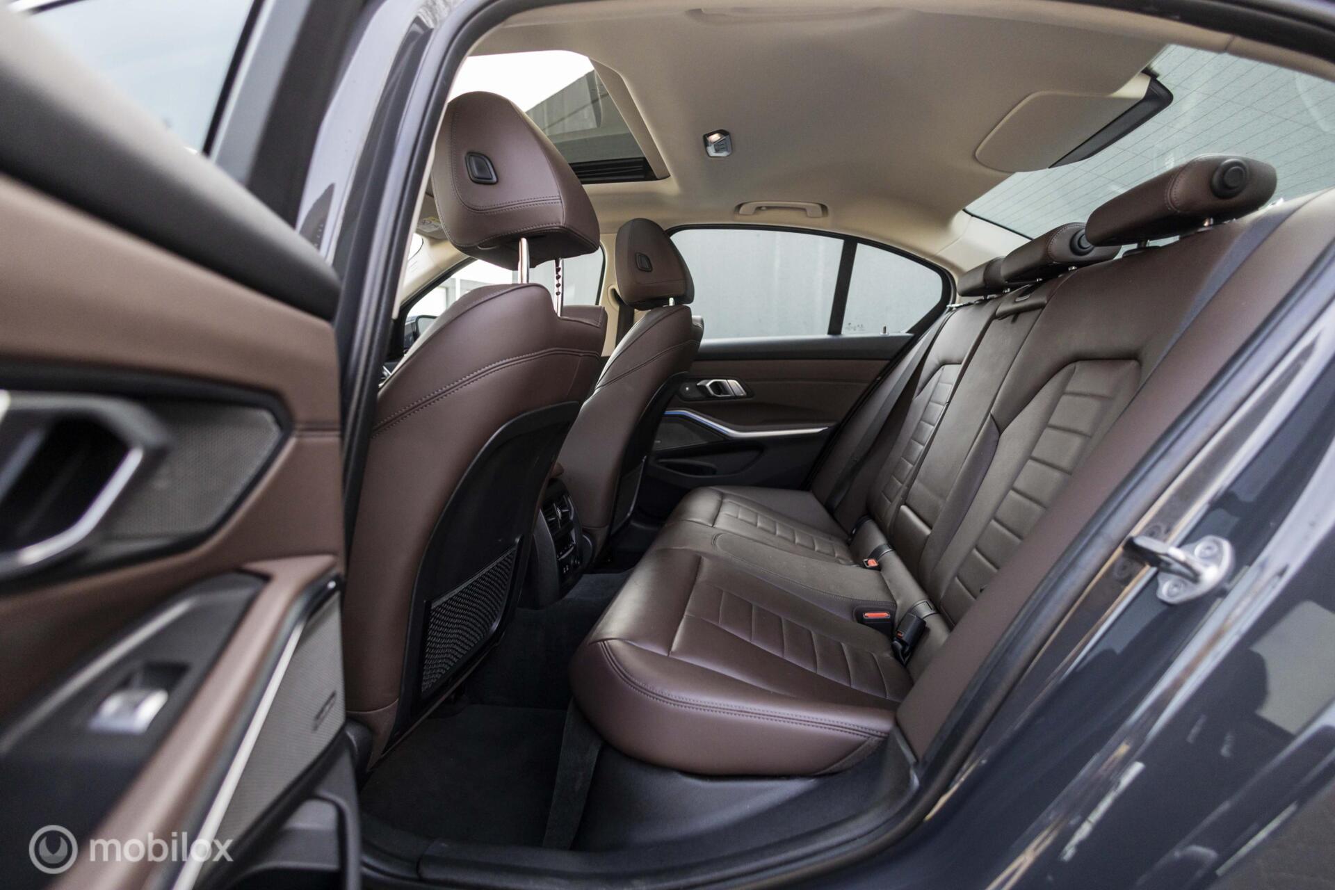 Foto van BMW 330e