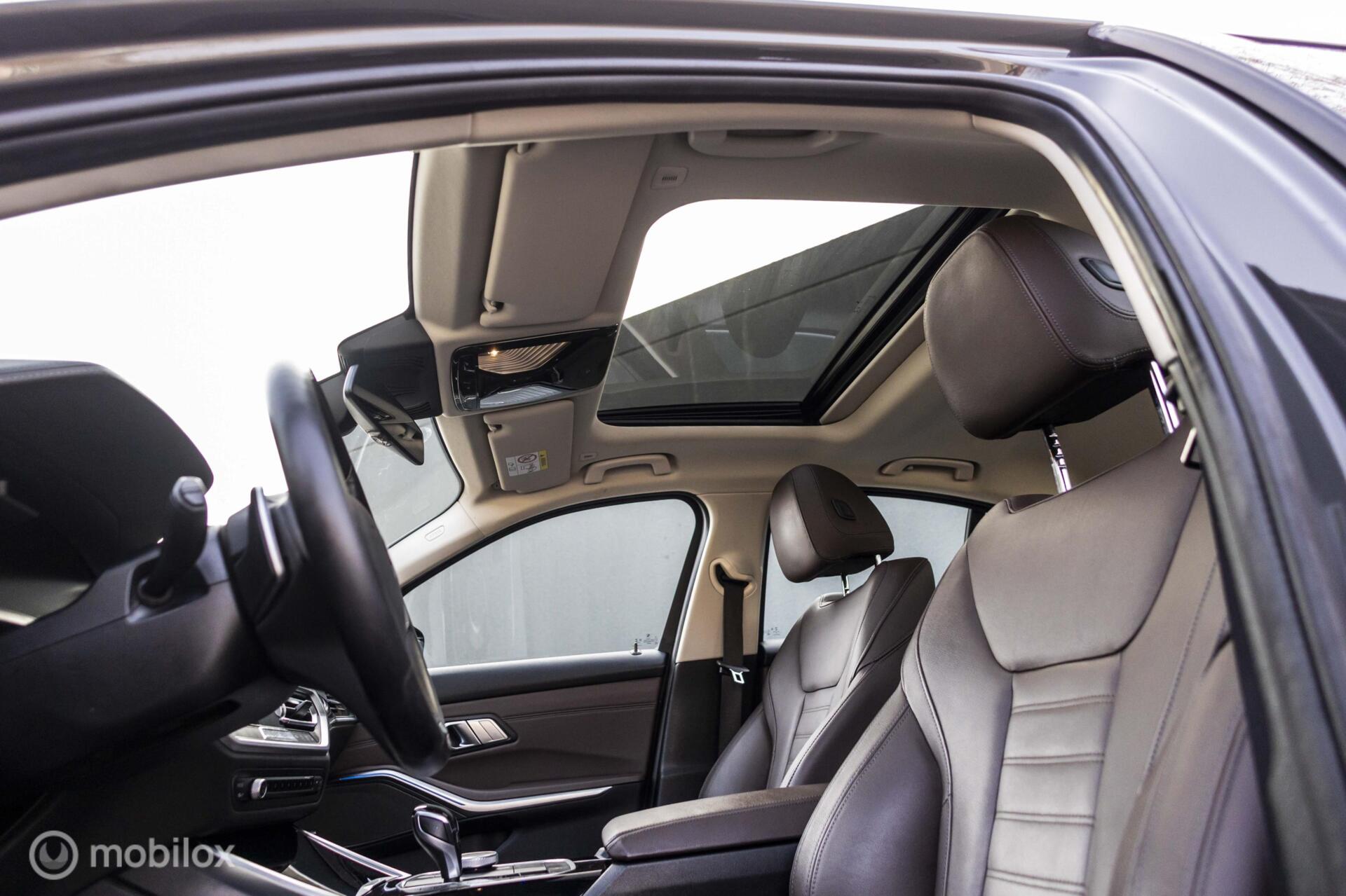 Foto van BMW 330e