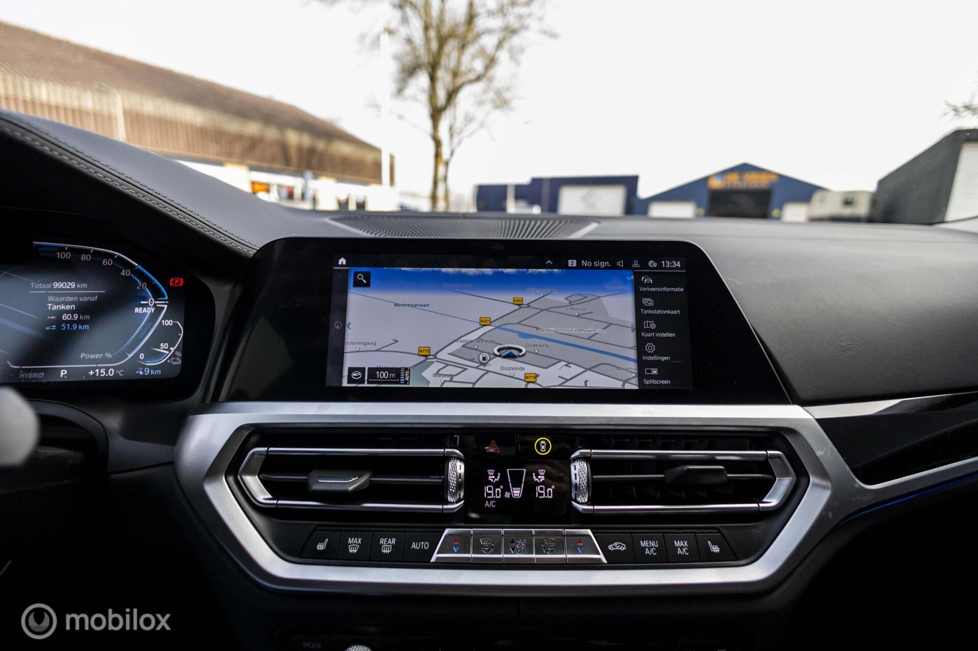 Foto van BMW 330e