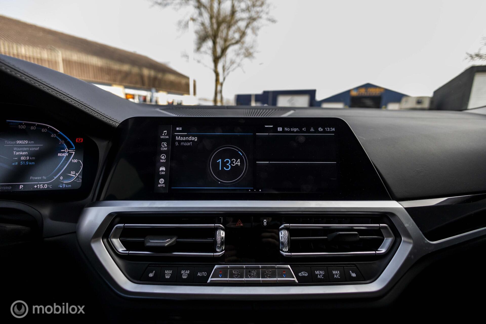 Foto van BMW 330e