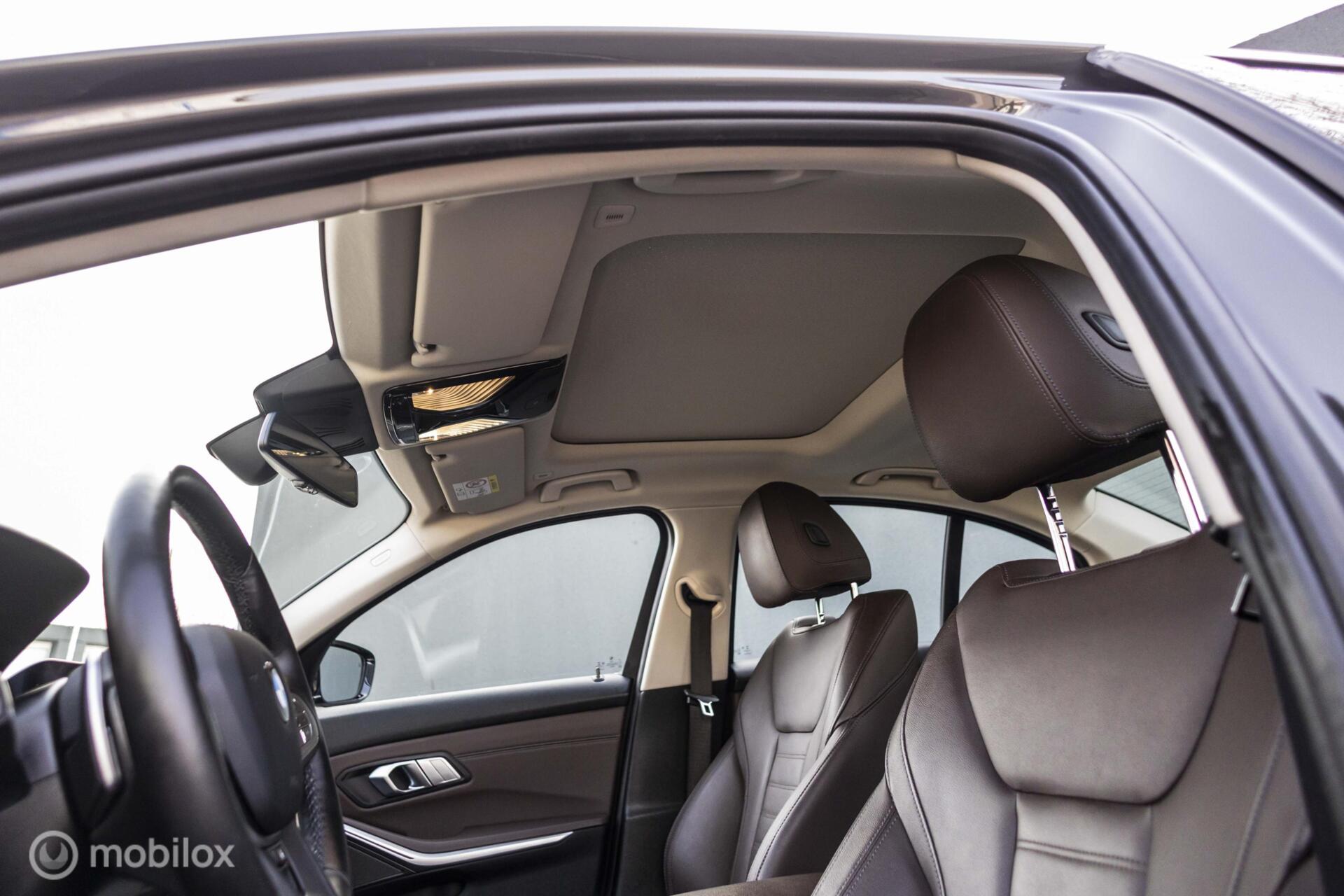 Foto van BMW 330e
