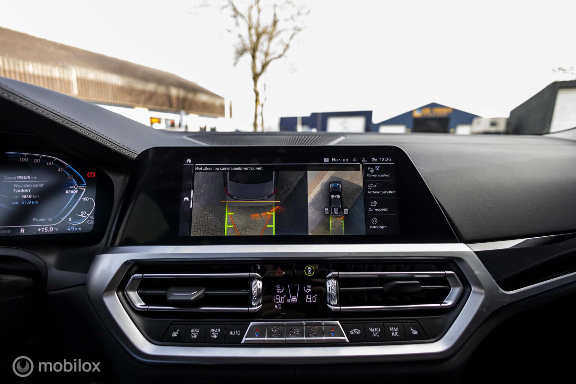 Foto van BMW 330e