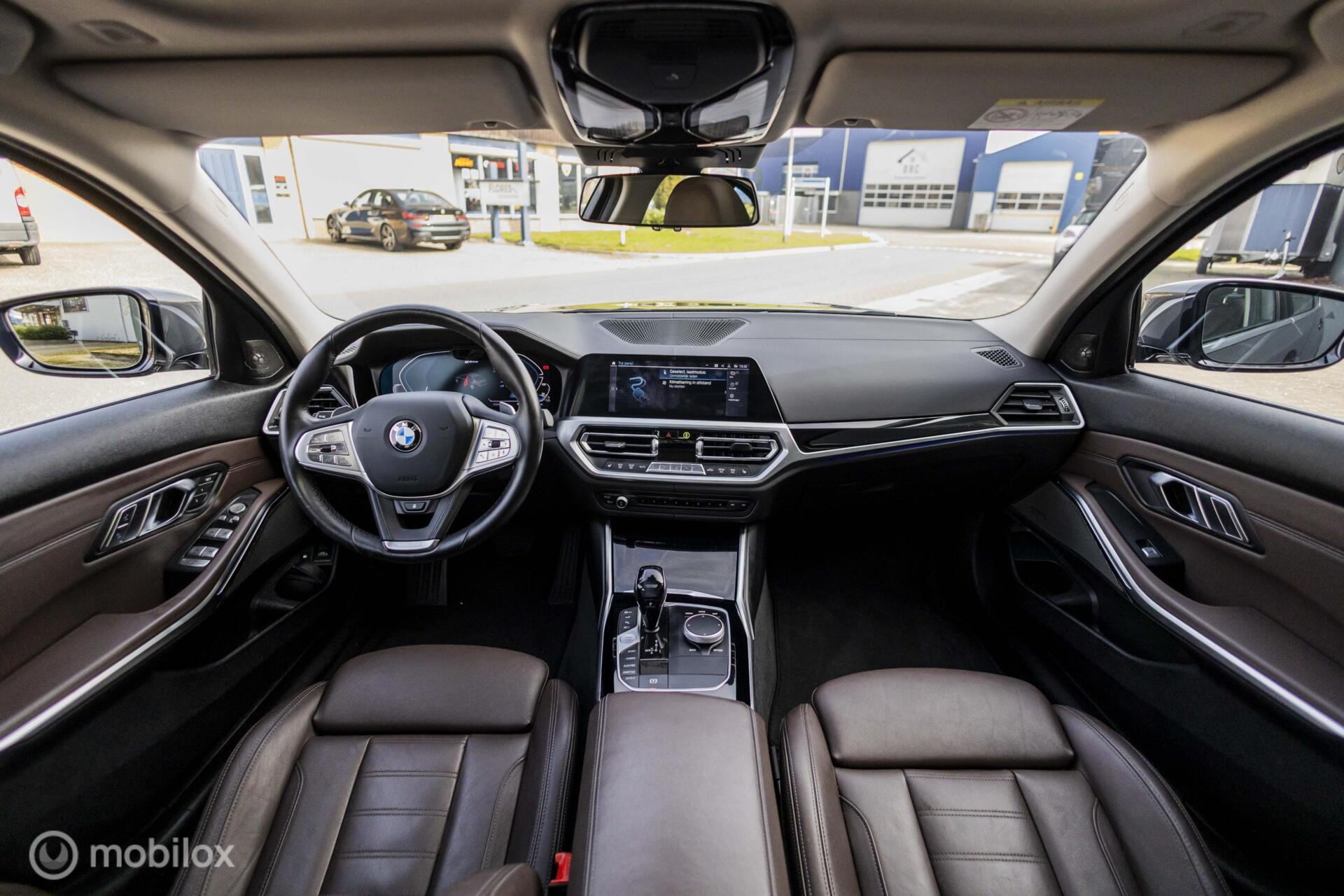 Foto van BMW 330e