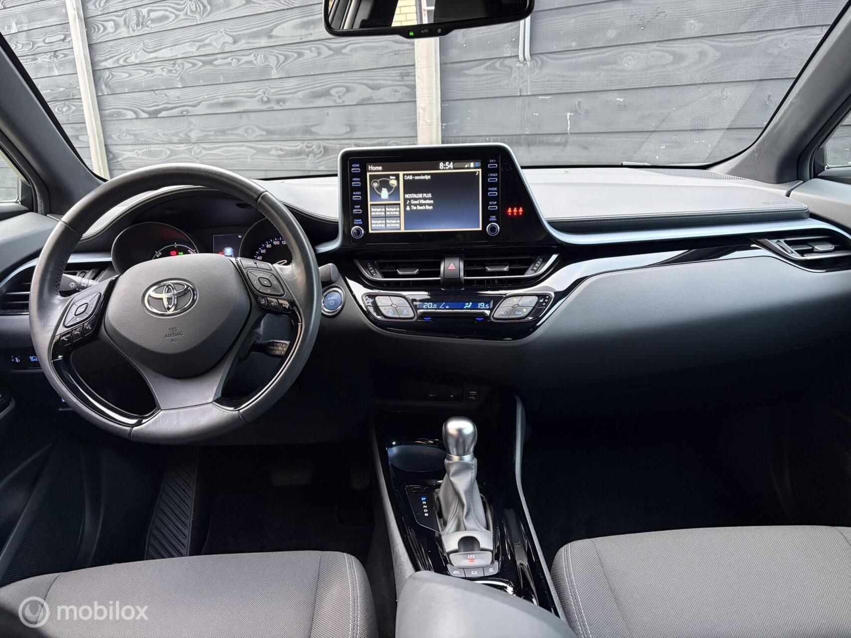 Foto van Toyota C-hr