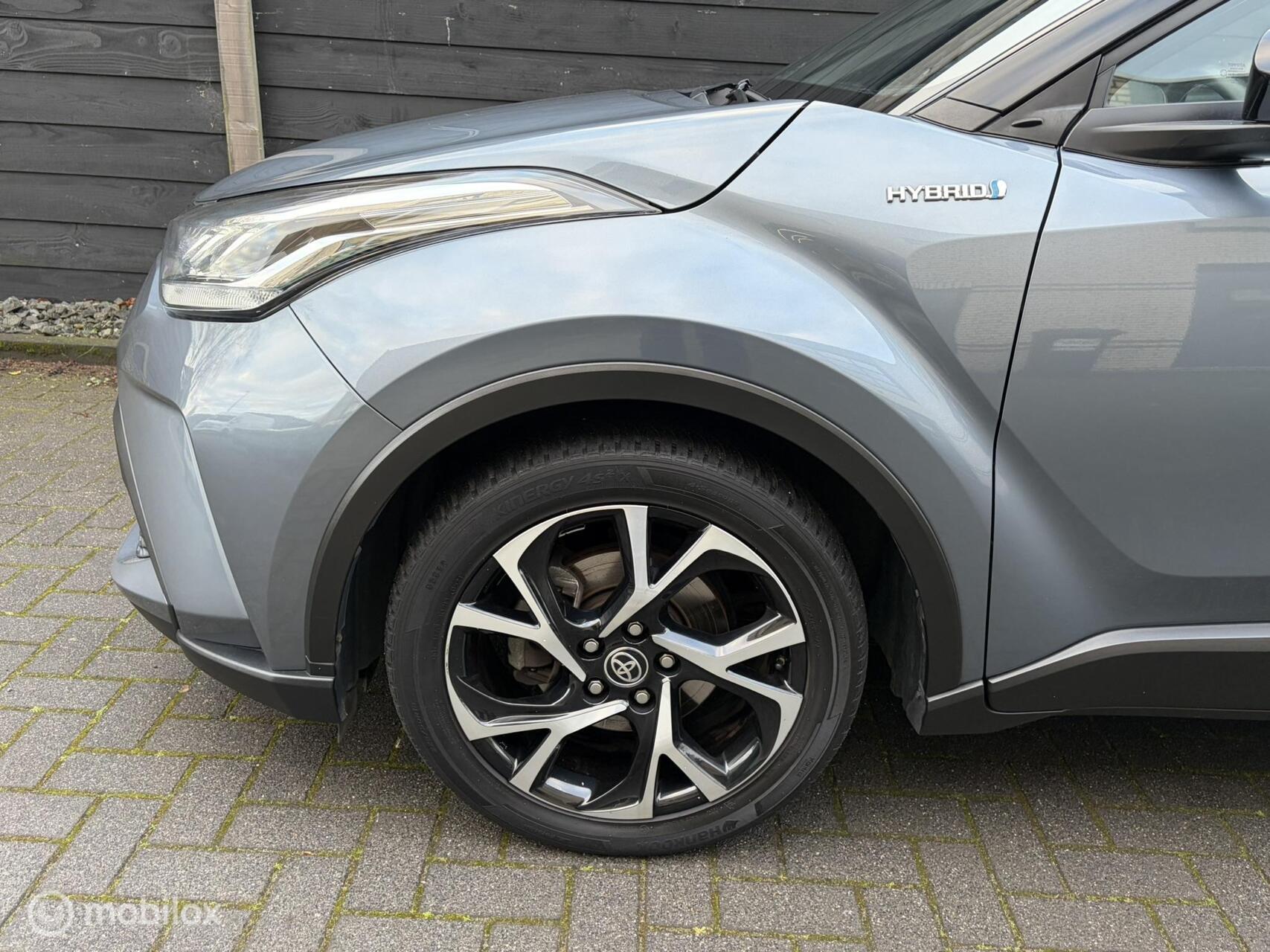 Foto van Toyota C-hr