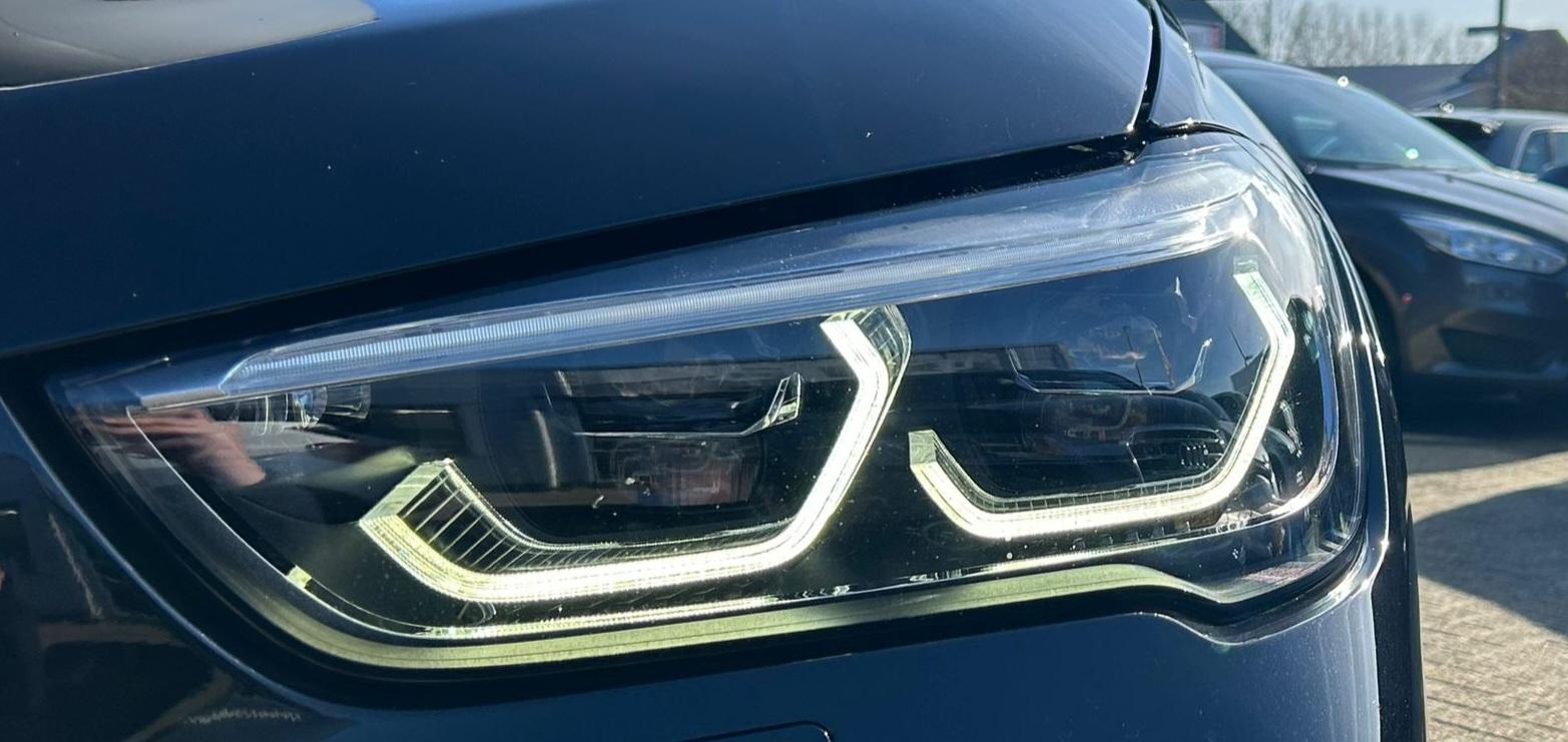 Foto van BMW X1 Xdrive25e