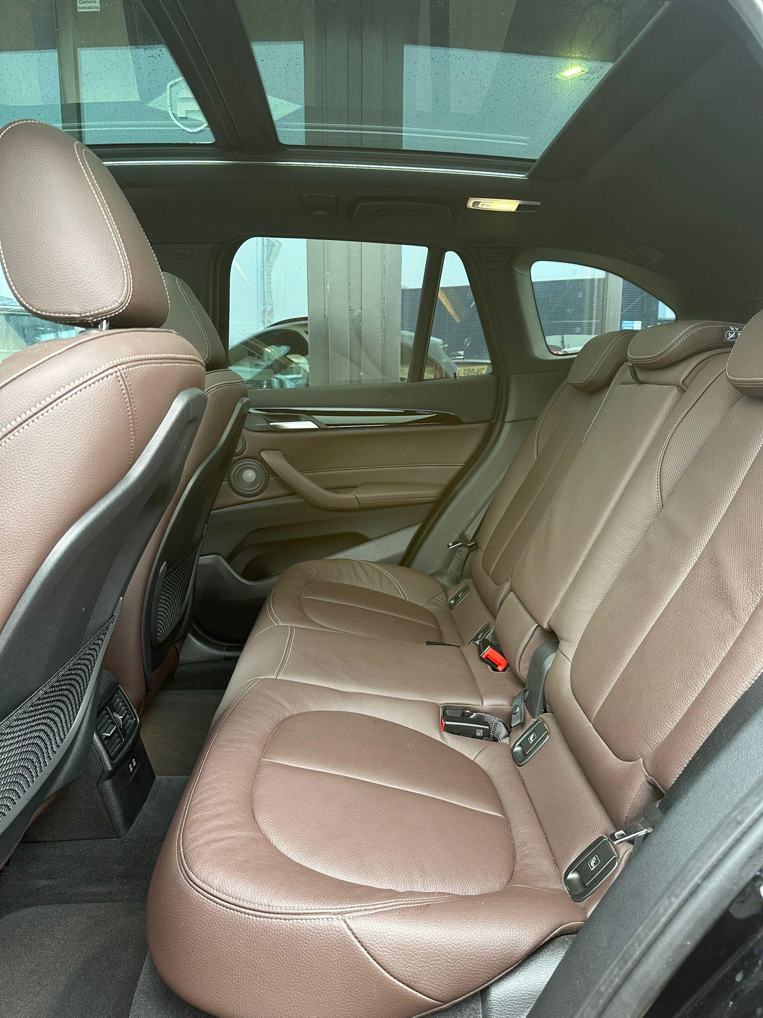 Foto van BMW X1 Xdrive25e