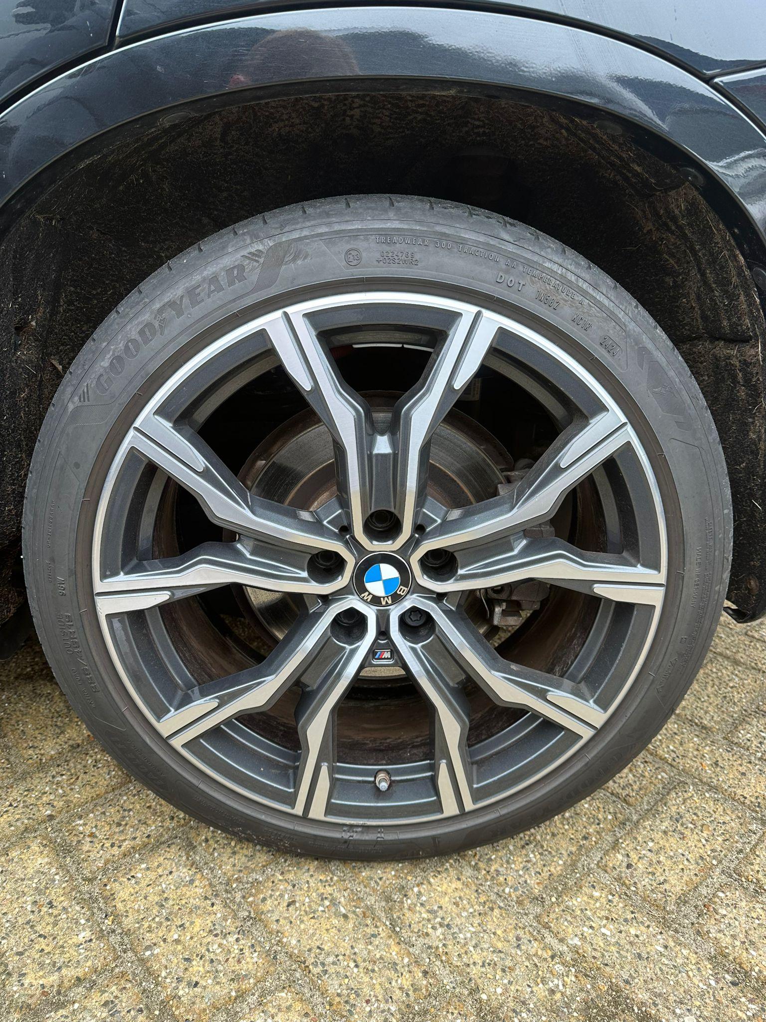 Foto van BMW X1 Xdrive25e