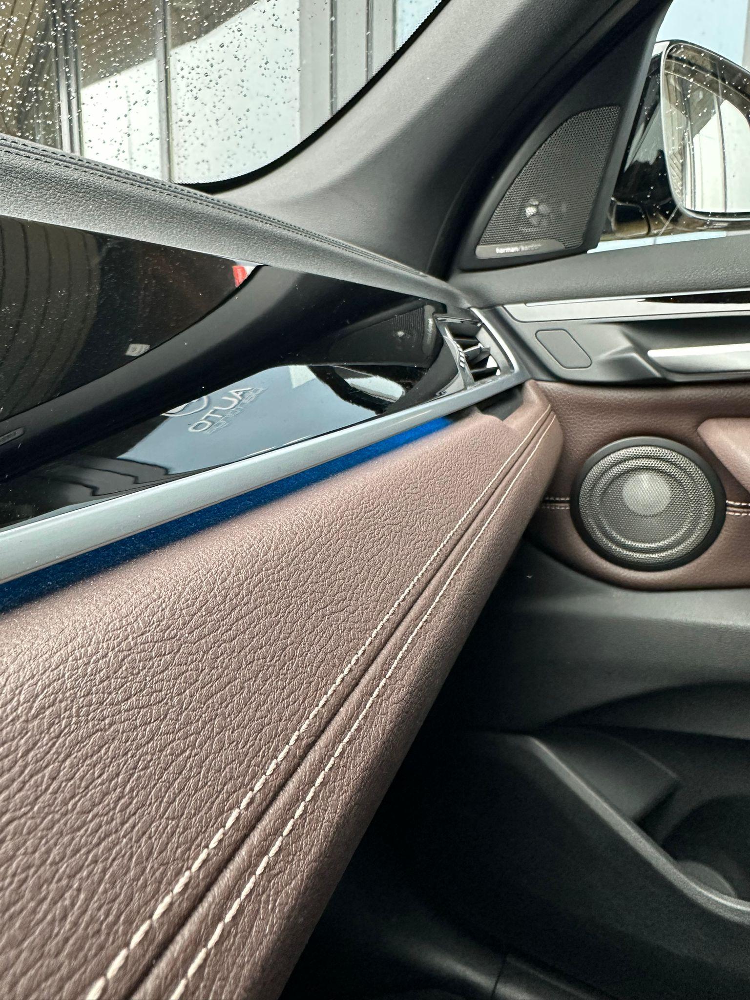 Foto van BMW X1 Xdrive25e