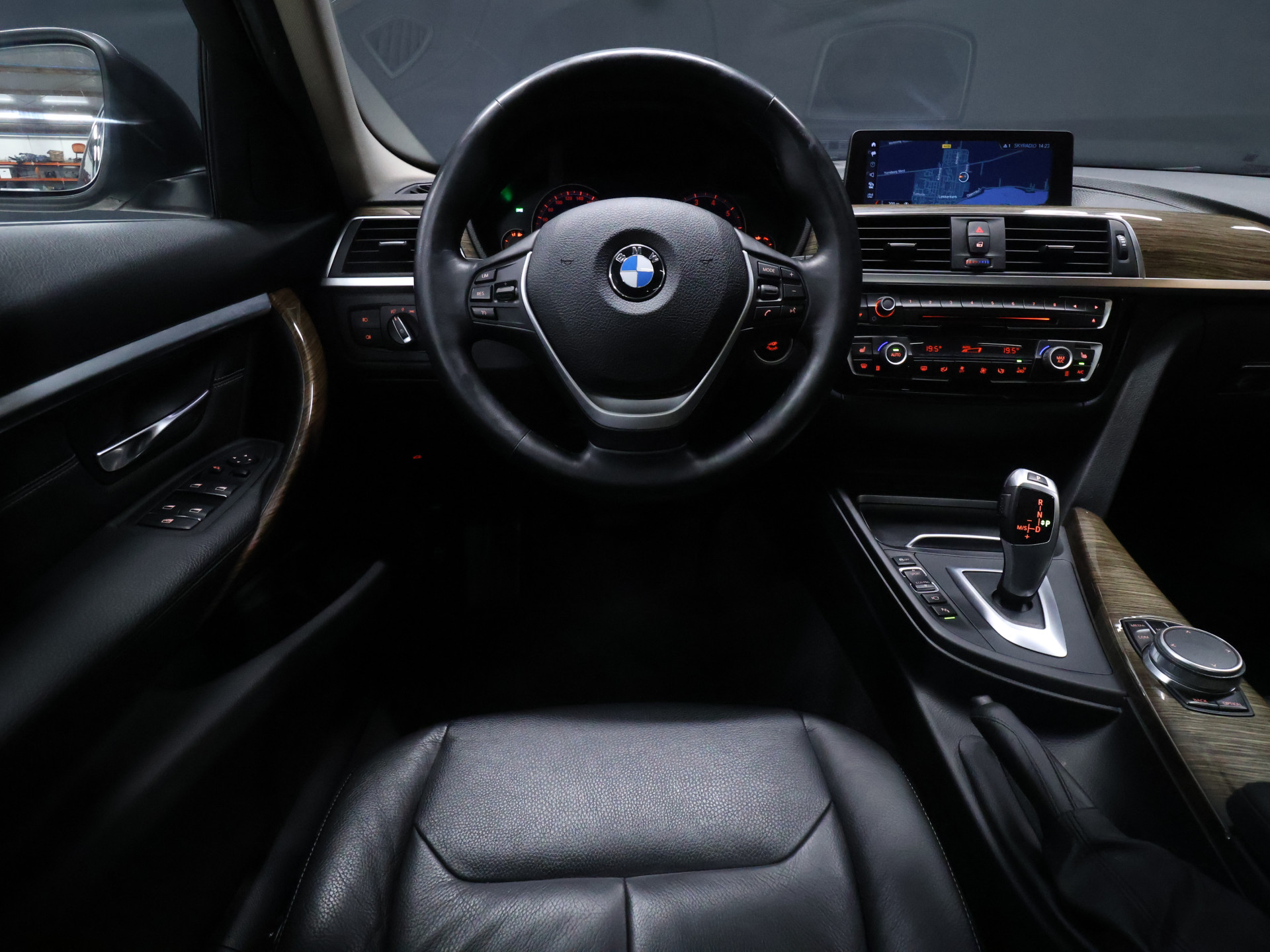 Foto van BMW 318i