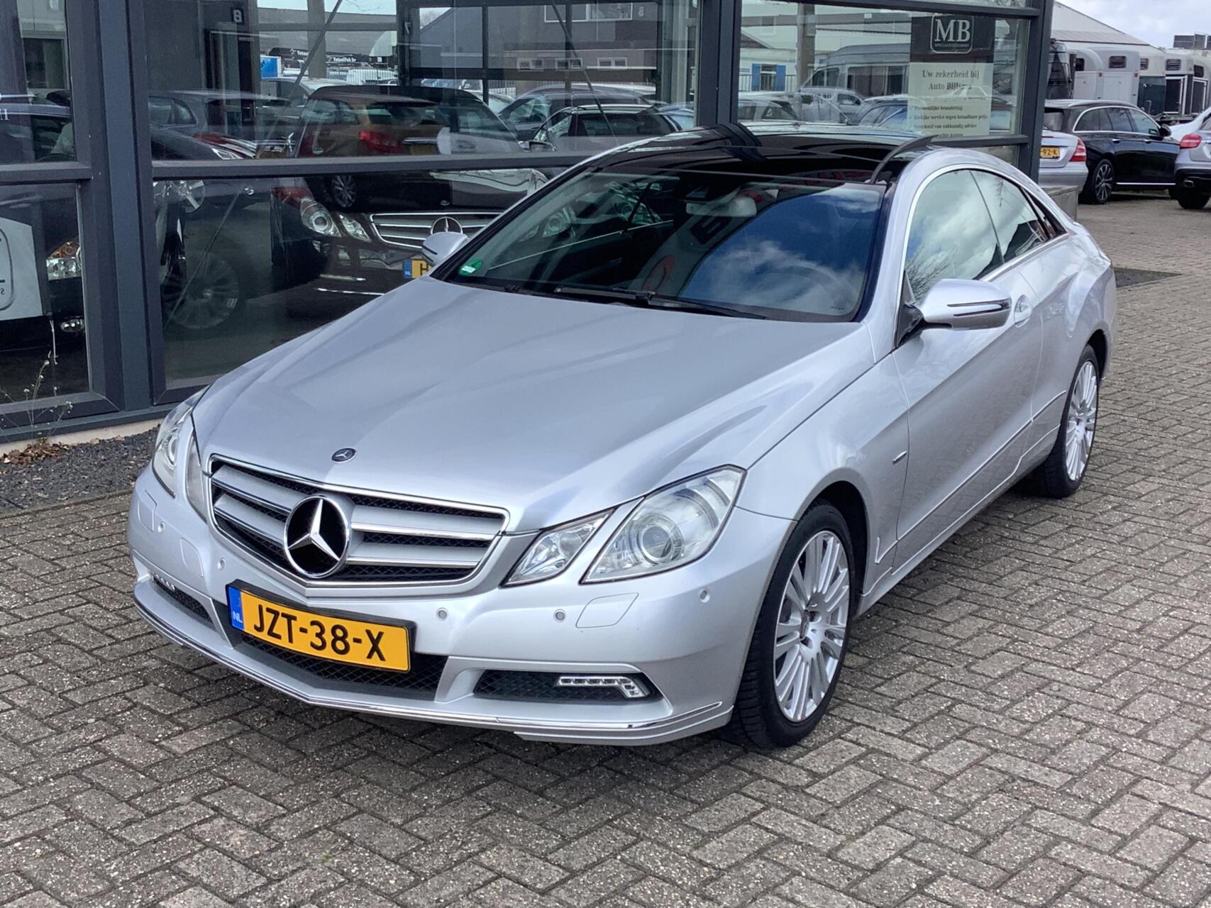 Foto van Mercedes-Benz E 250 Cgi