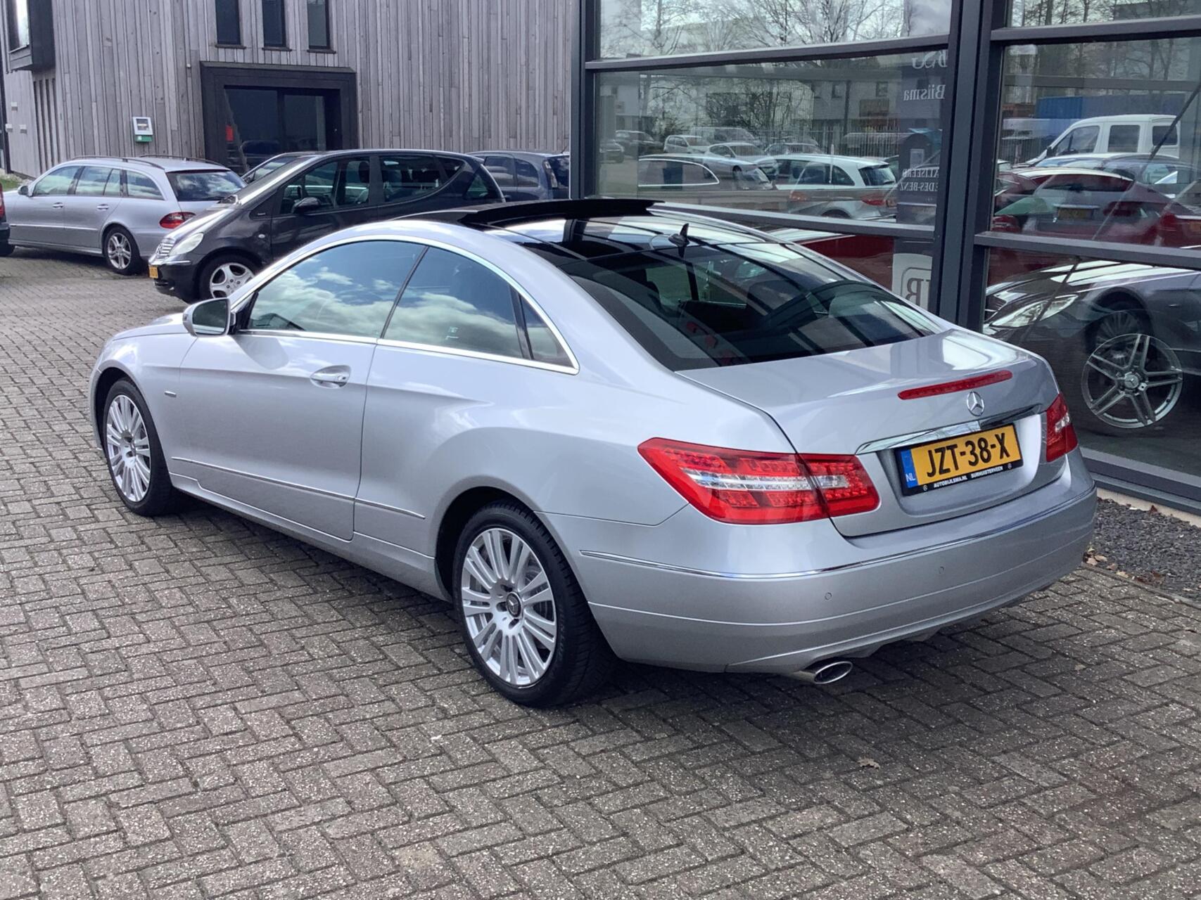 Foto van Mercedes-Benz E 250 Cgi